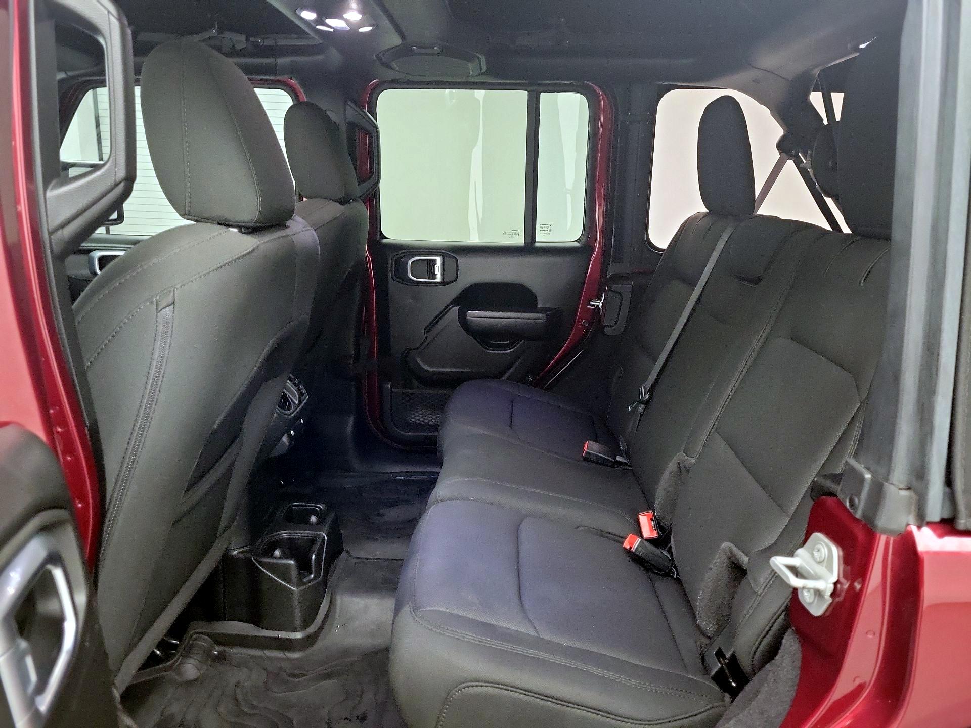 Thumbnail: 2022 Jeep Wrangler - 18