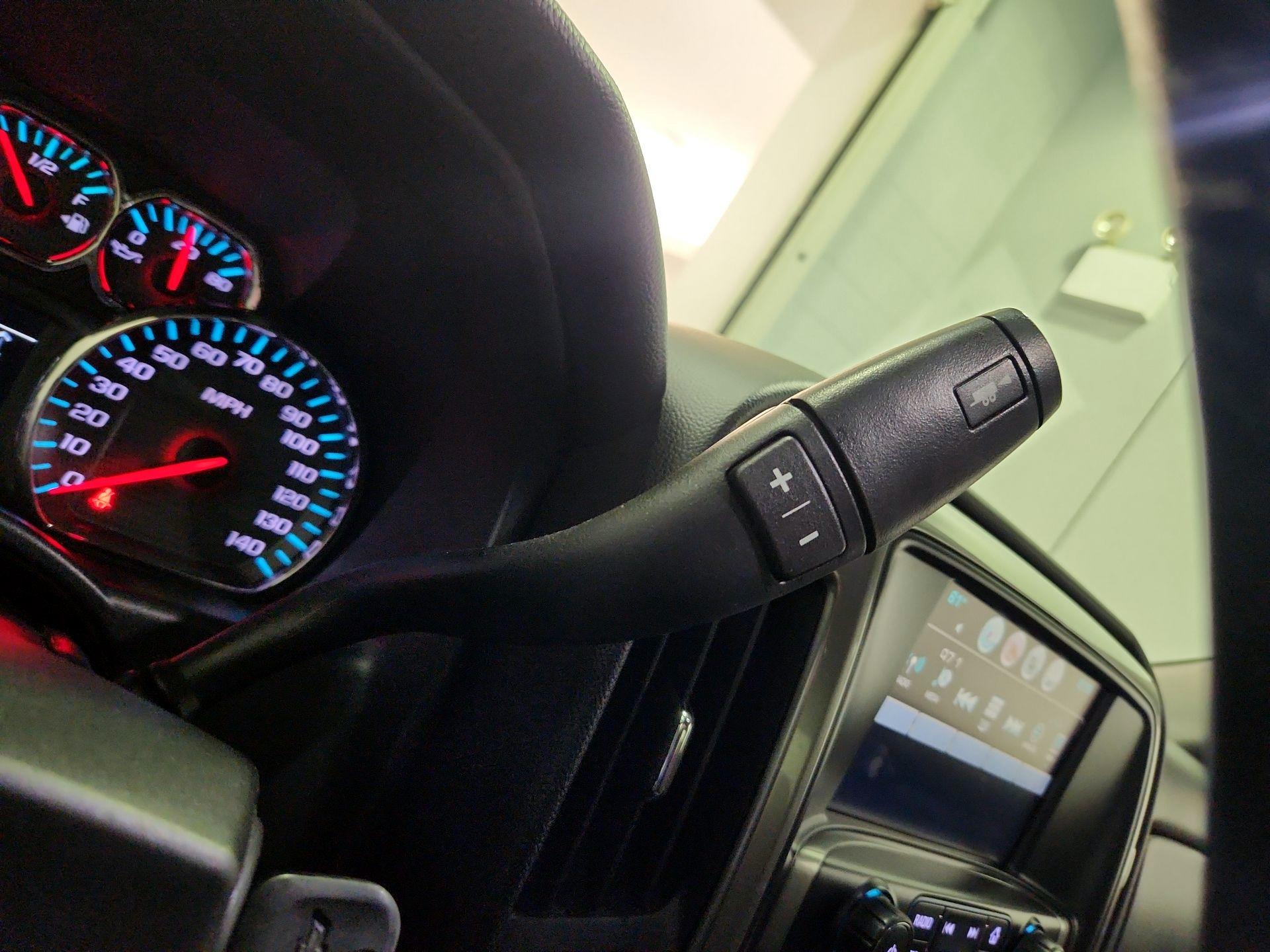 Thumbnail: 2018 Chevrolet Silverado 1500 - 17