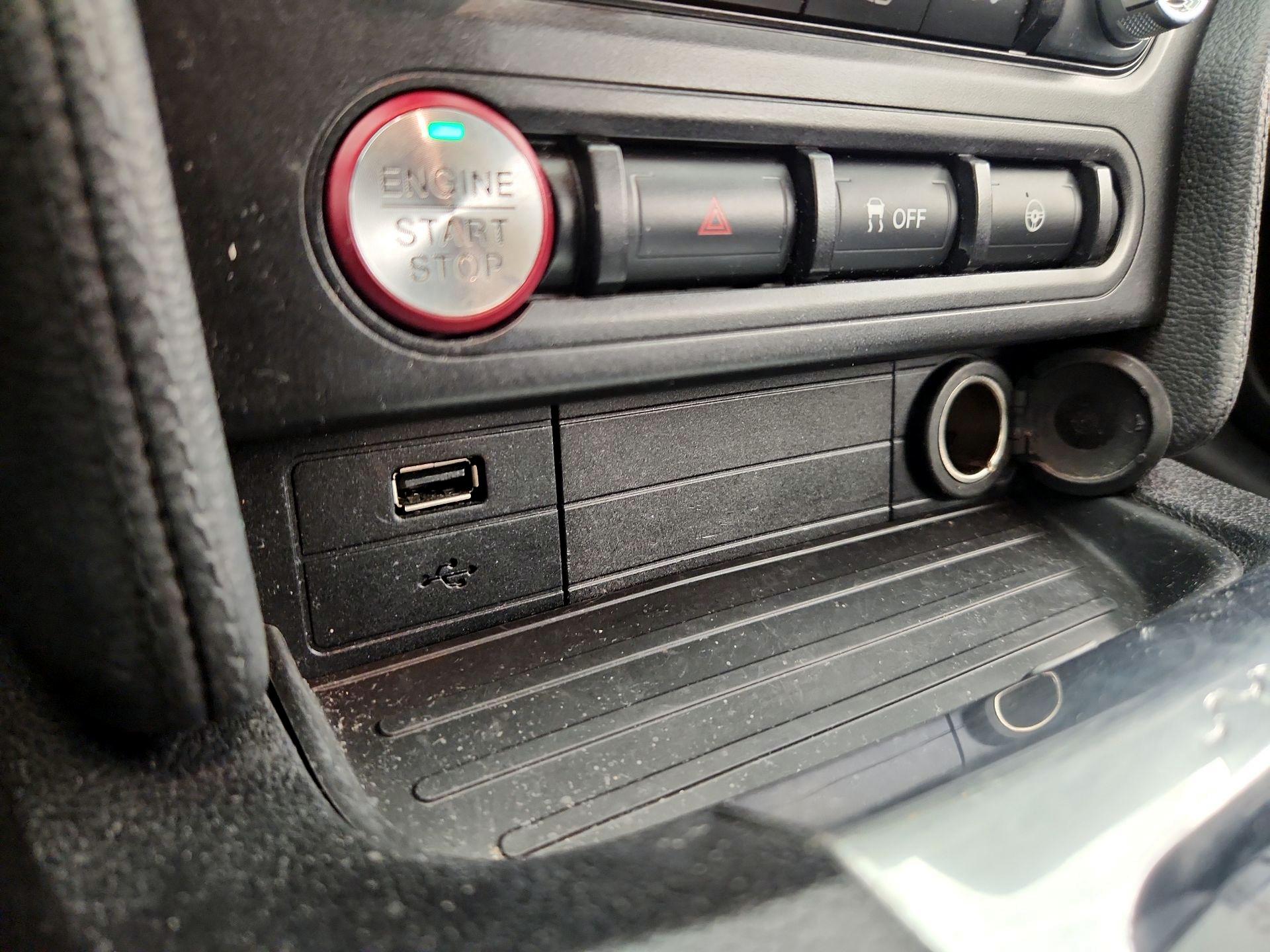 Thumbnail: 2019 Ford Mustang - 18