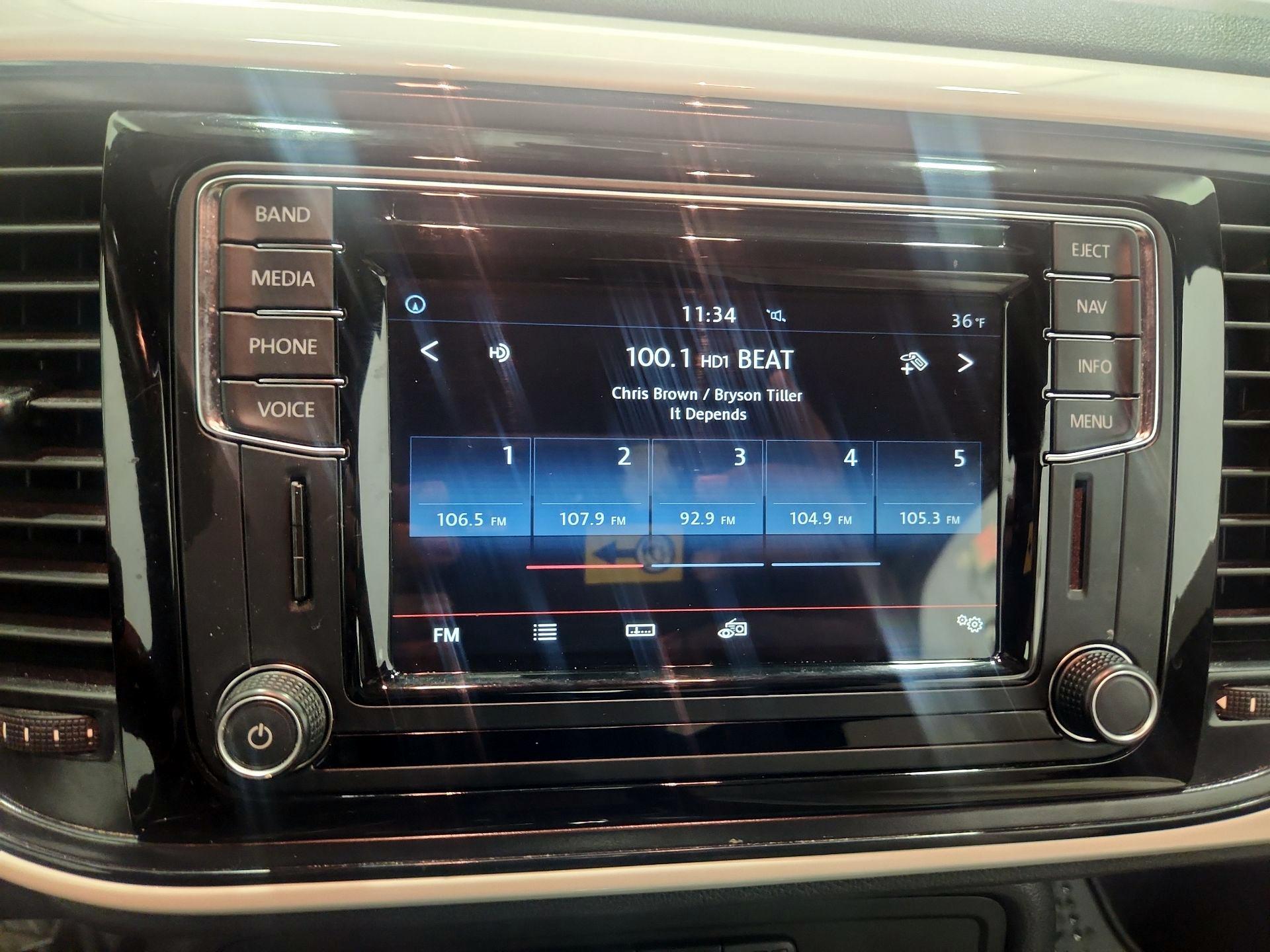 Thumbnail: 2017 Volkswagen Beetle - 14