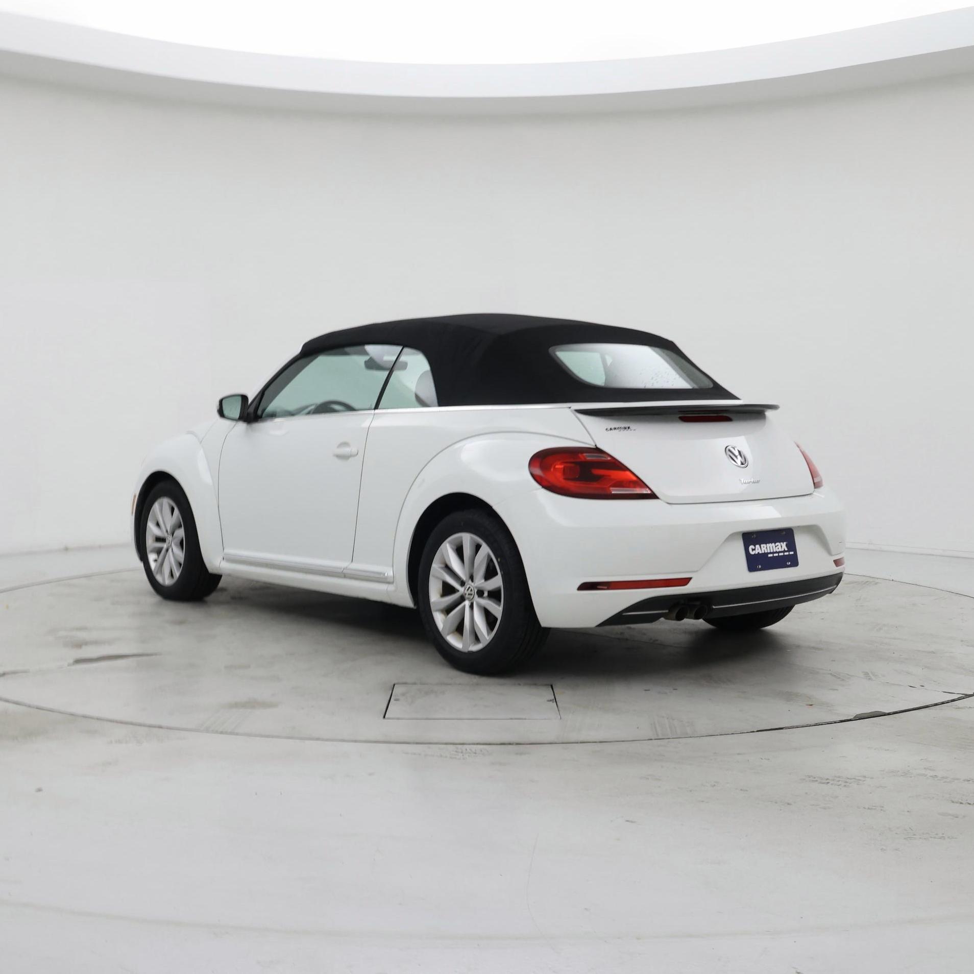 Thumbnail: 2017 Volkswagen Beetle - 2