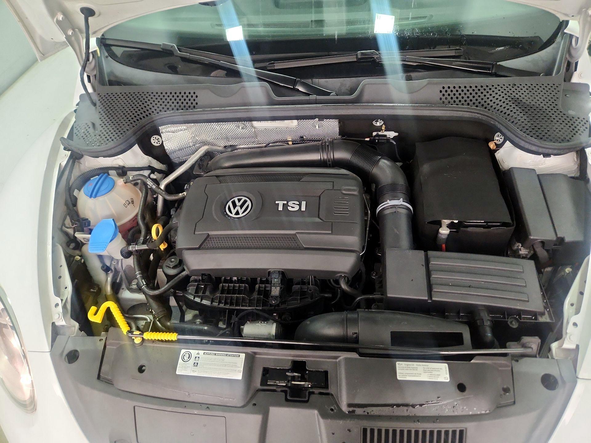 Thumbnail: 2017 Volkswagen Beetle - 19