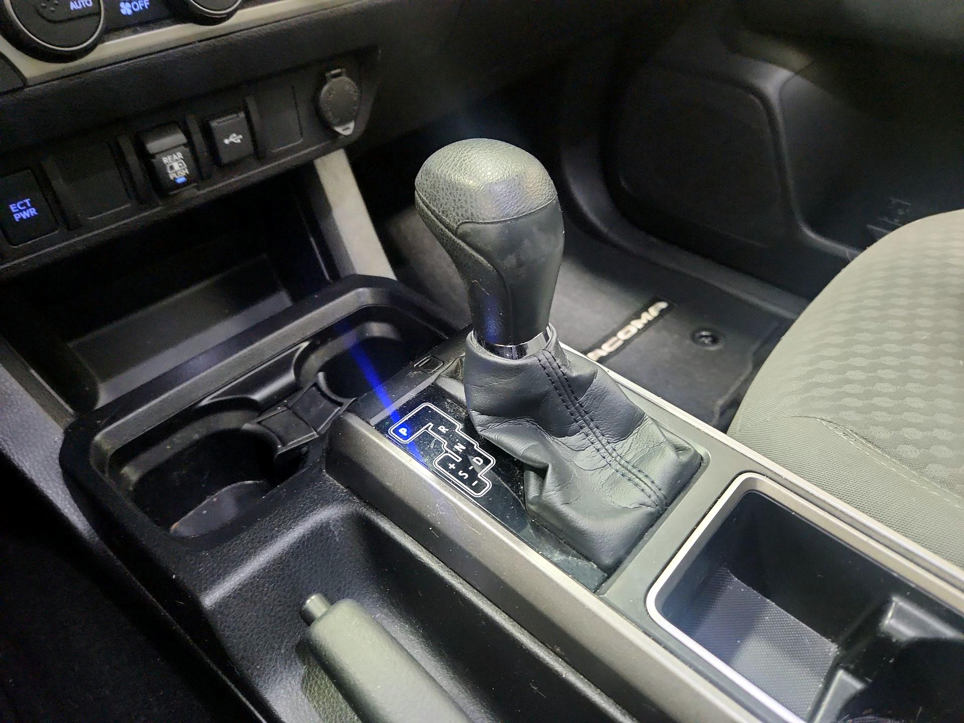 Thumbnail: 2021 Toyota Tacoma - 17