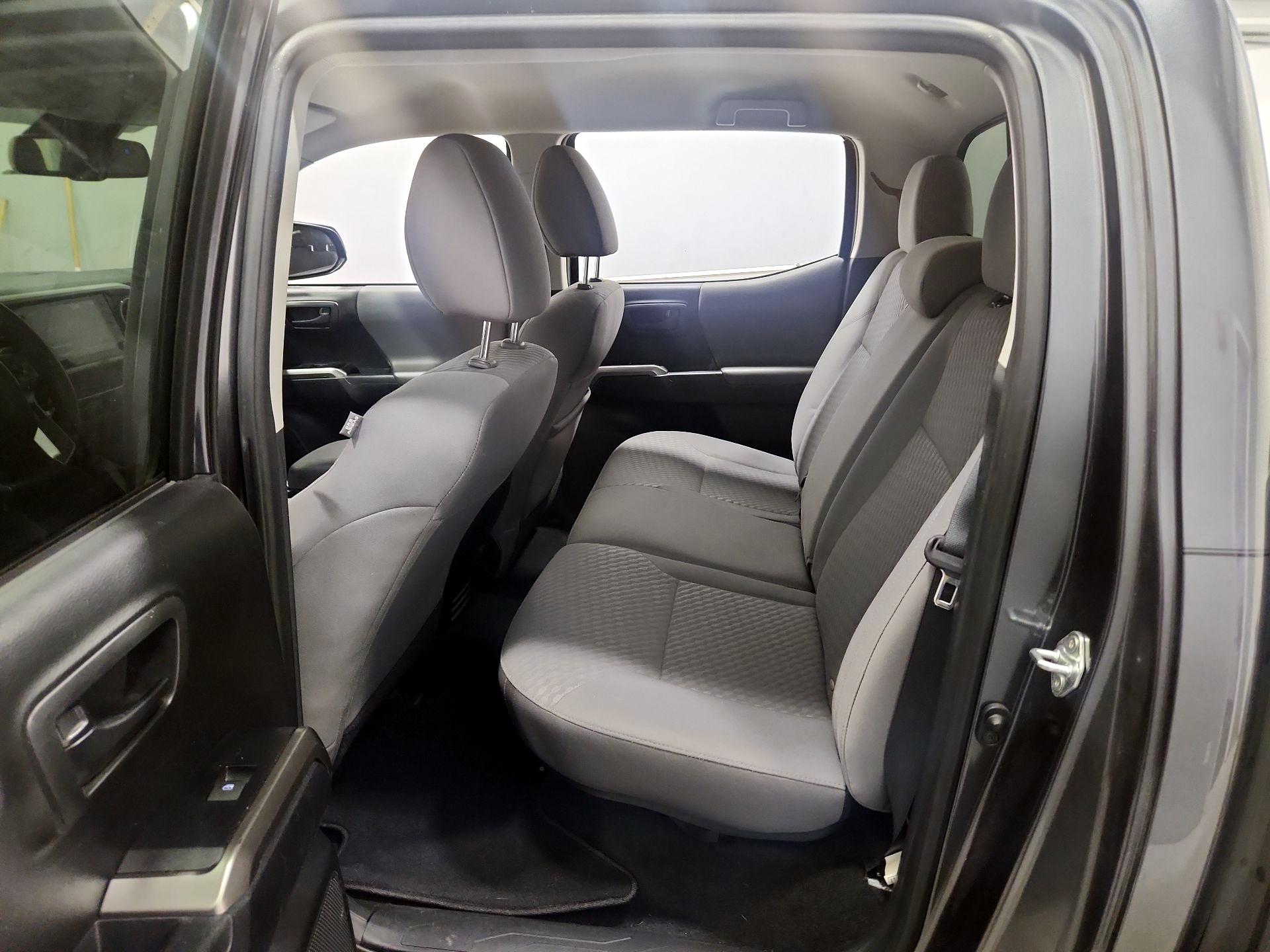 Thumbnail: 2021 Toyota Tacoma - 19