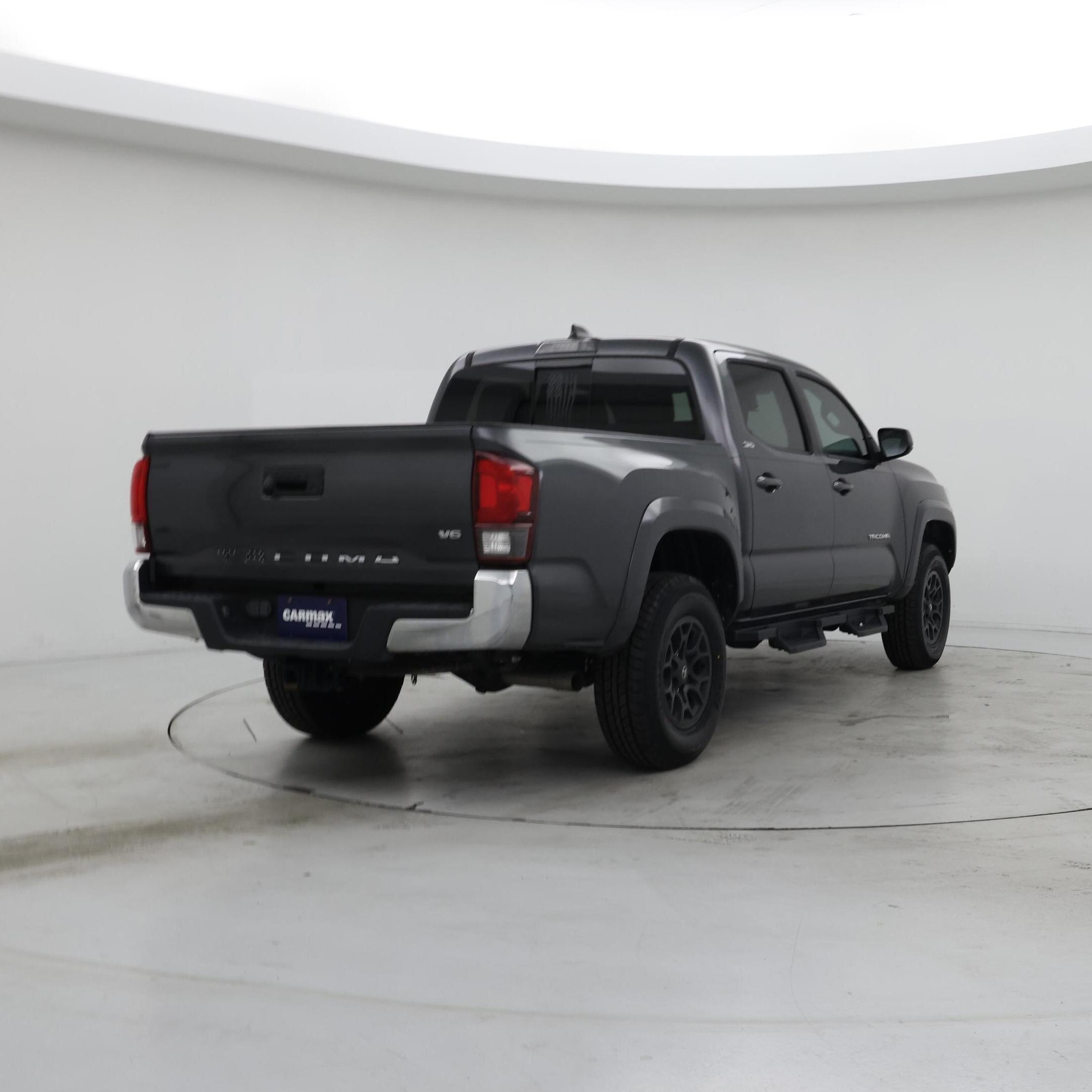 Thumbnail: 2021 Toyota Tacoma - 8