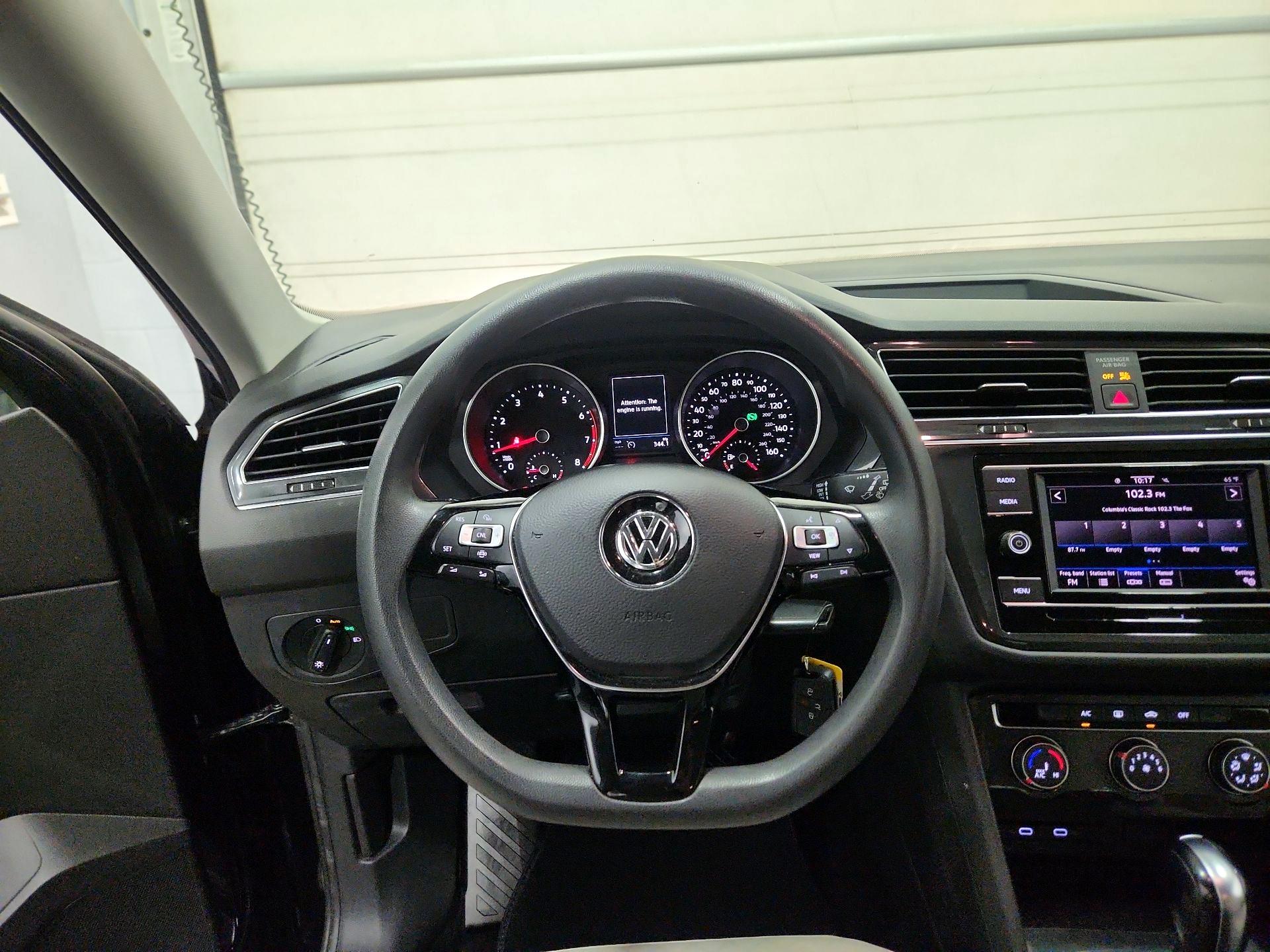 Thumbnail: 2020 Volkswagen Tiguan - 10