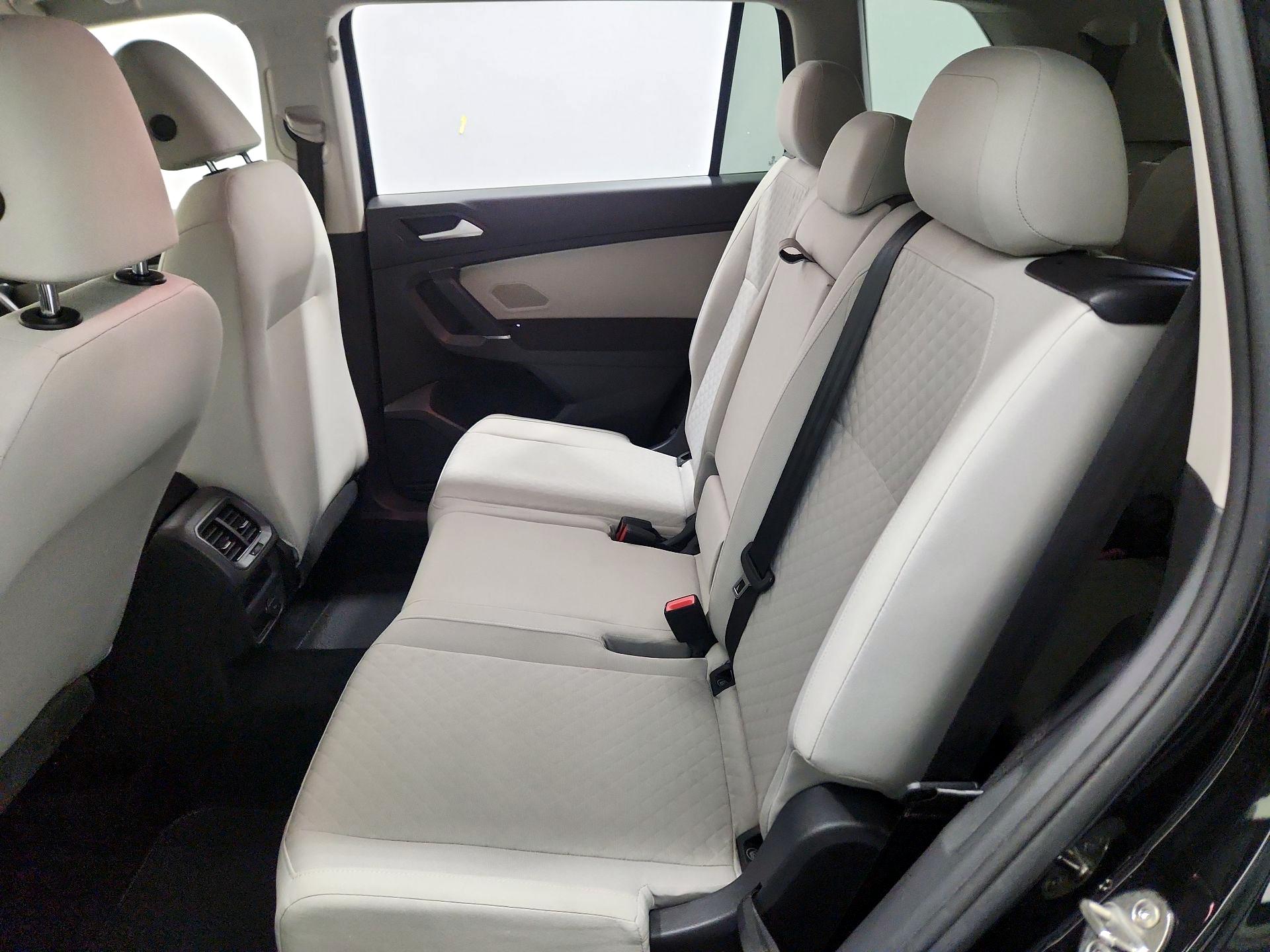 Thumbnail: 2020 Volkswagen Tiguan - 19