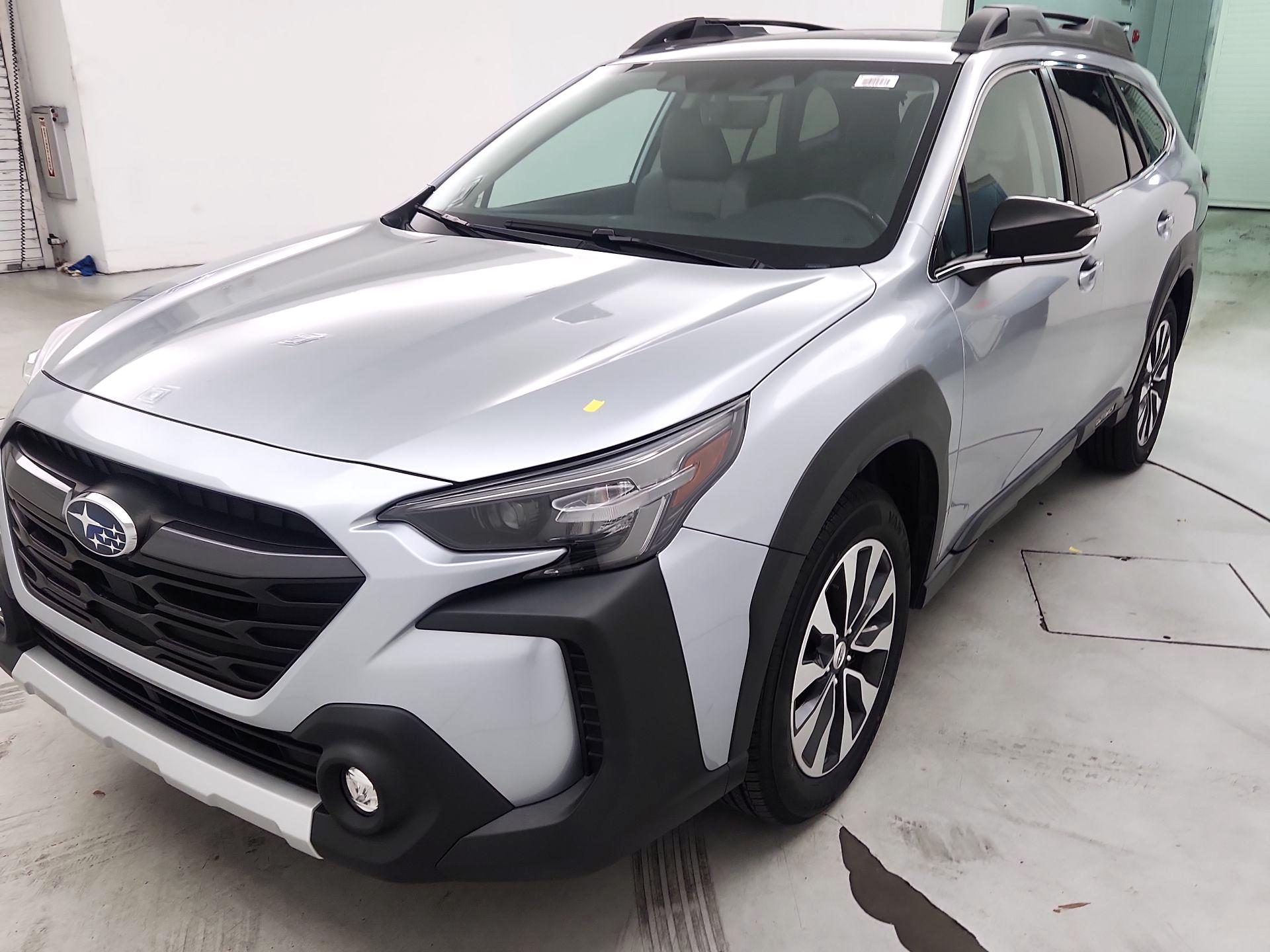 Thumbnail: 2023 Subaru Outback - 3