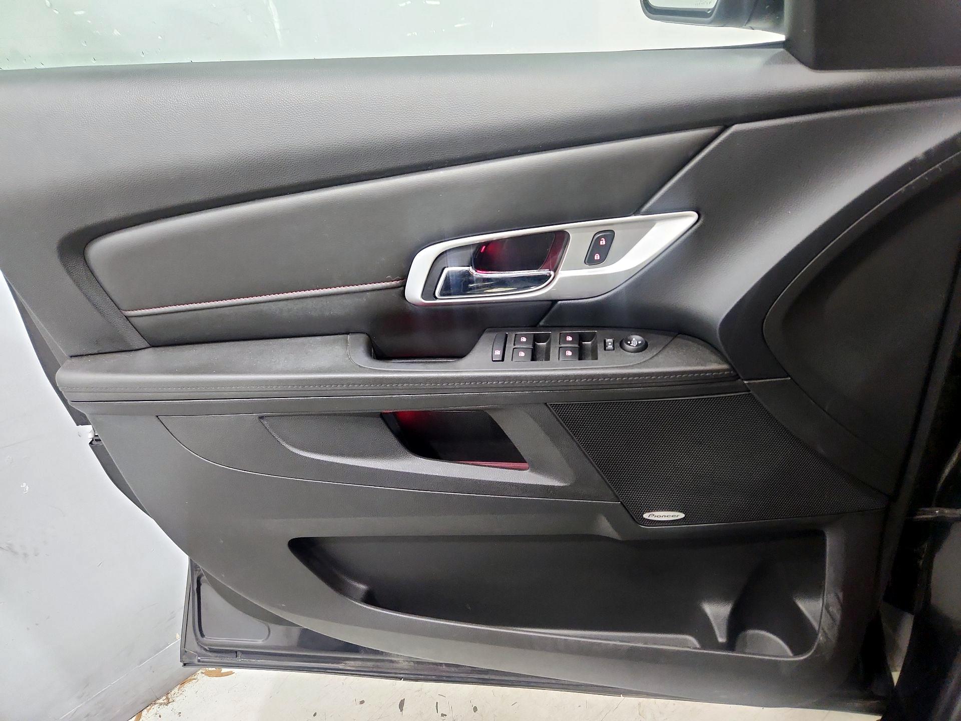 Thumbnail: 2017 GMC Terrain - 12