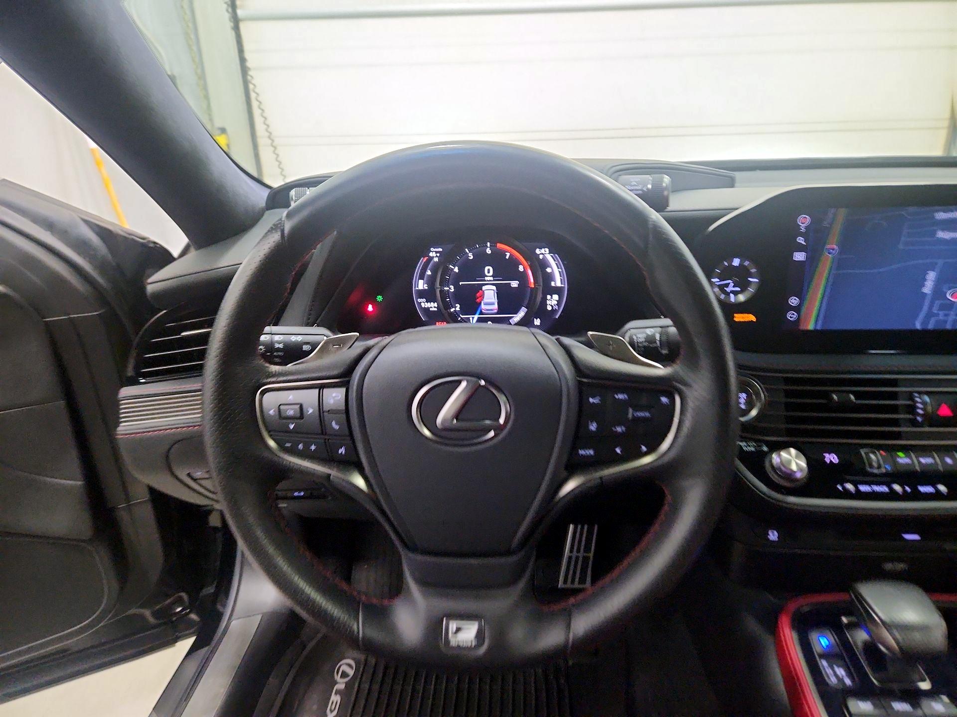 Thumbnail: 2021 Lexus LS - 10