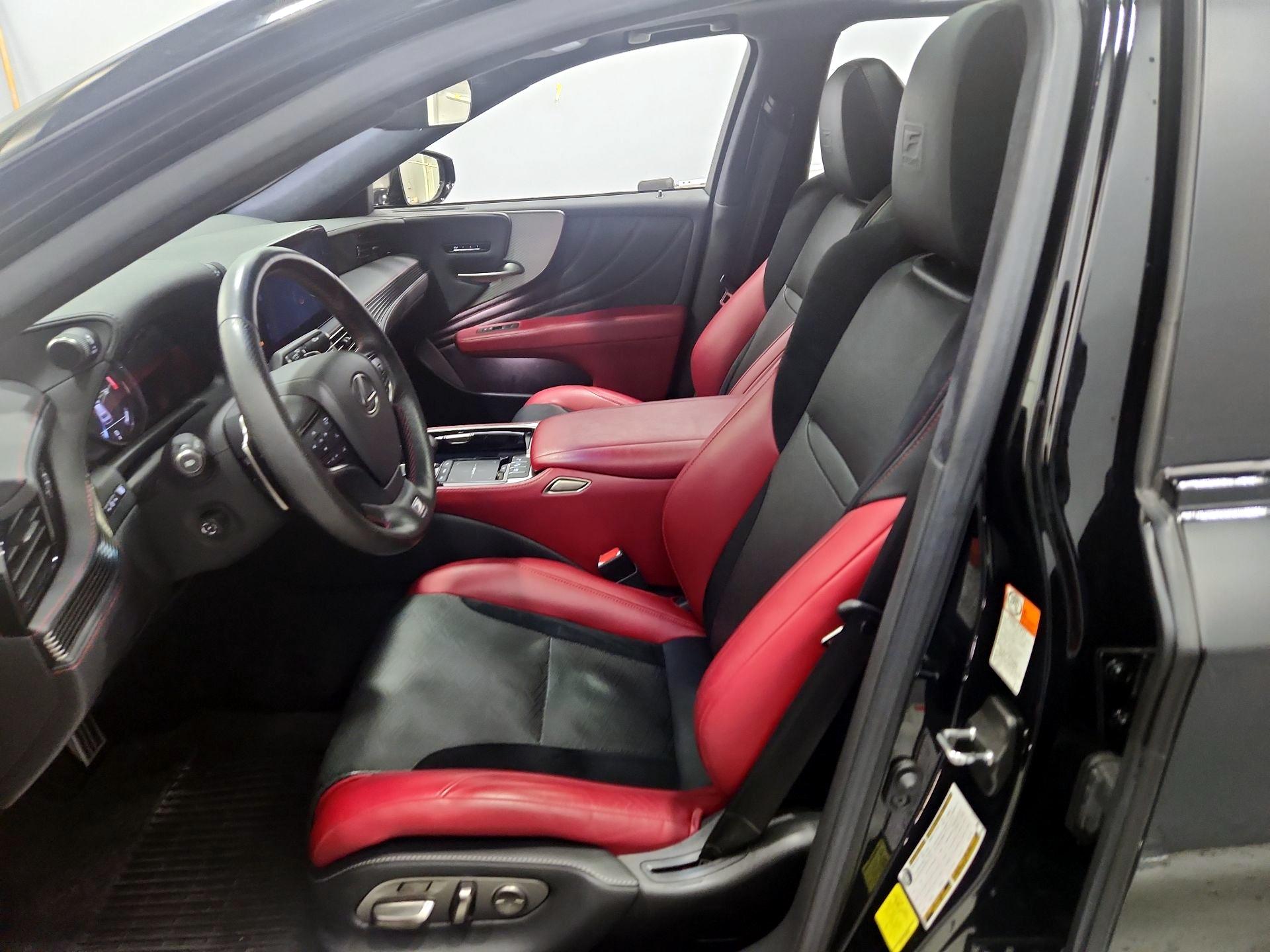 Thumbnail: 2021 Lexus LS - 11