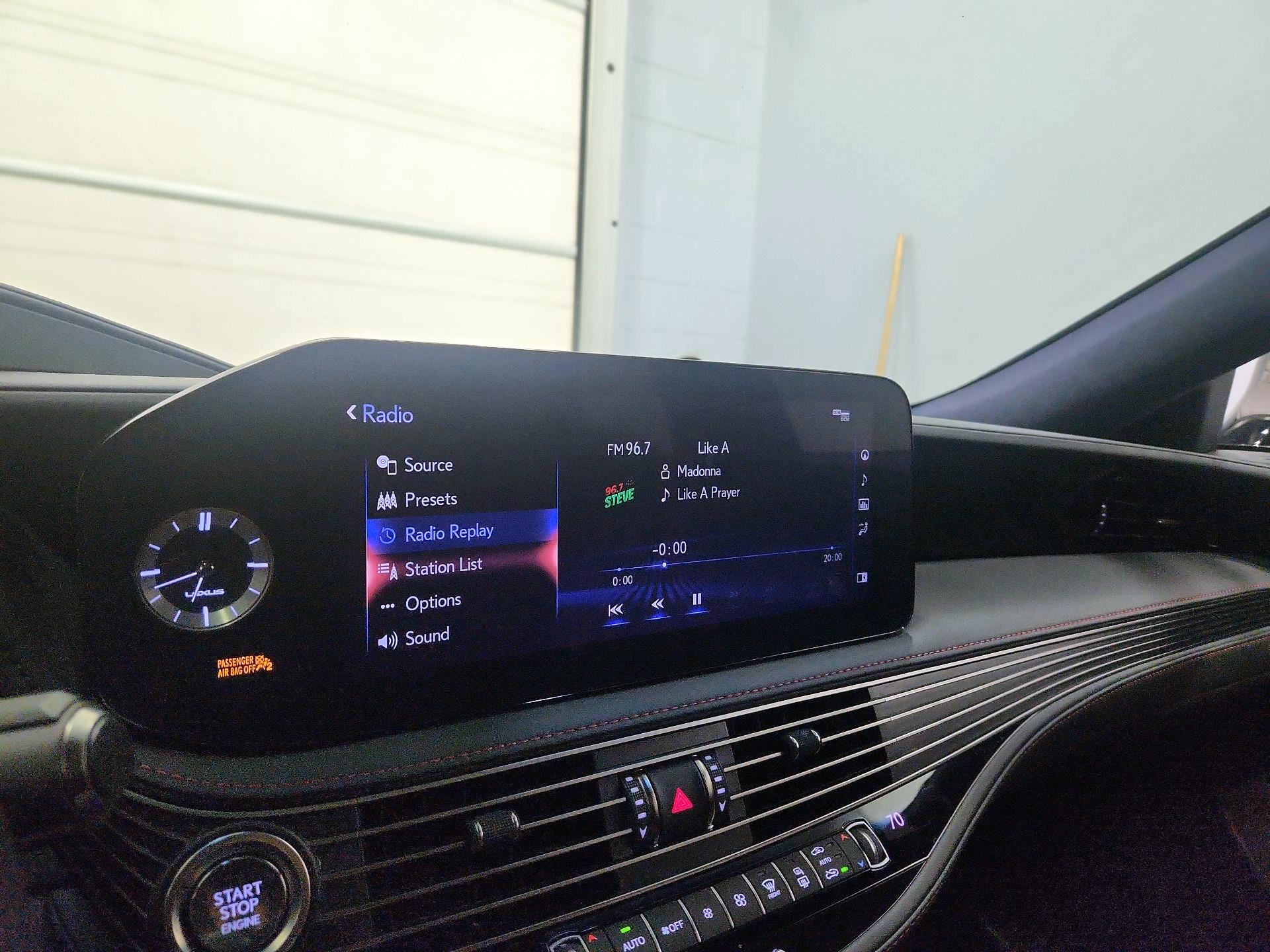 Thumbnail: 2021 Lexus LS - 16