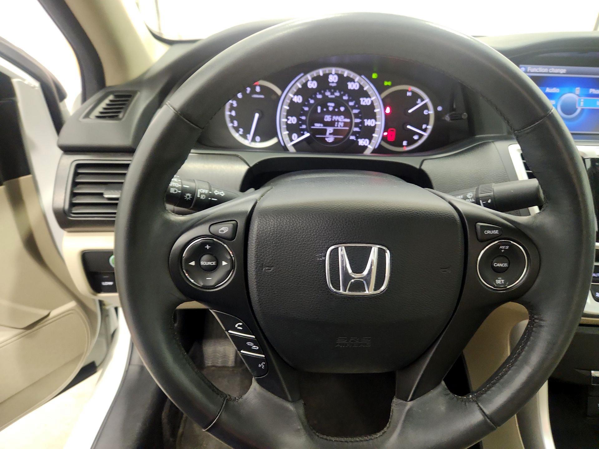 Thumbnail: 2015 Honda Accord - 10