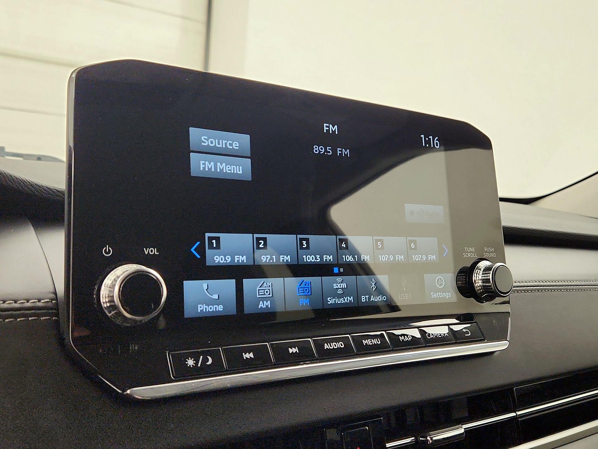 Thumbnail: 2024 Mitsubishi Outlander - 16