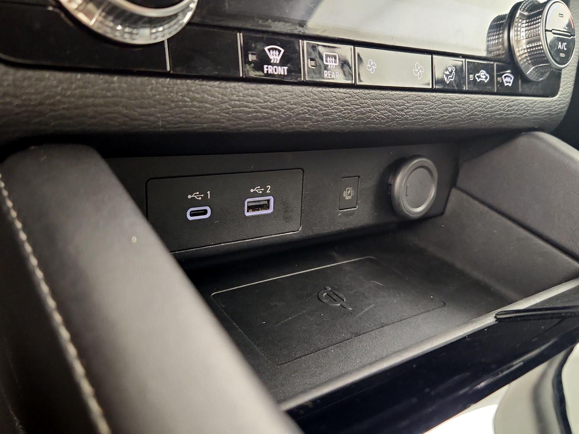 Thumbnail: 2024 Mitsubishi Outlander - 19