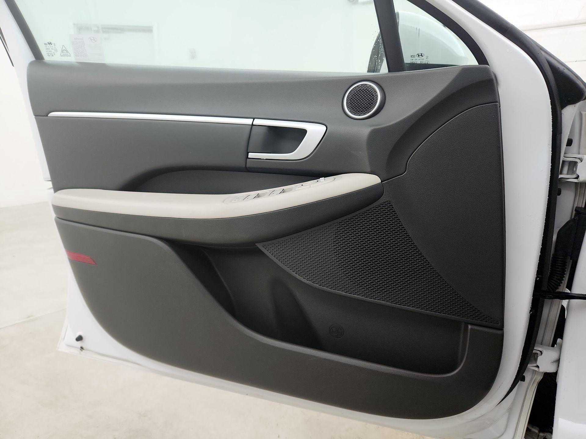 Thumbnail: 2024 Hyundai Sonata - 12