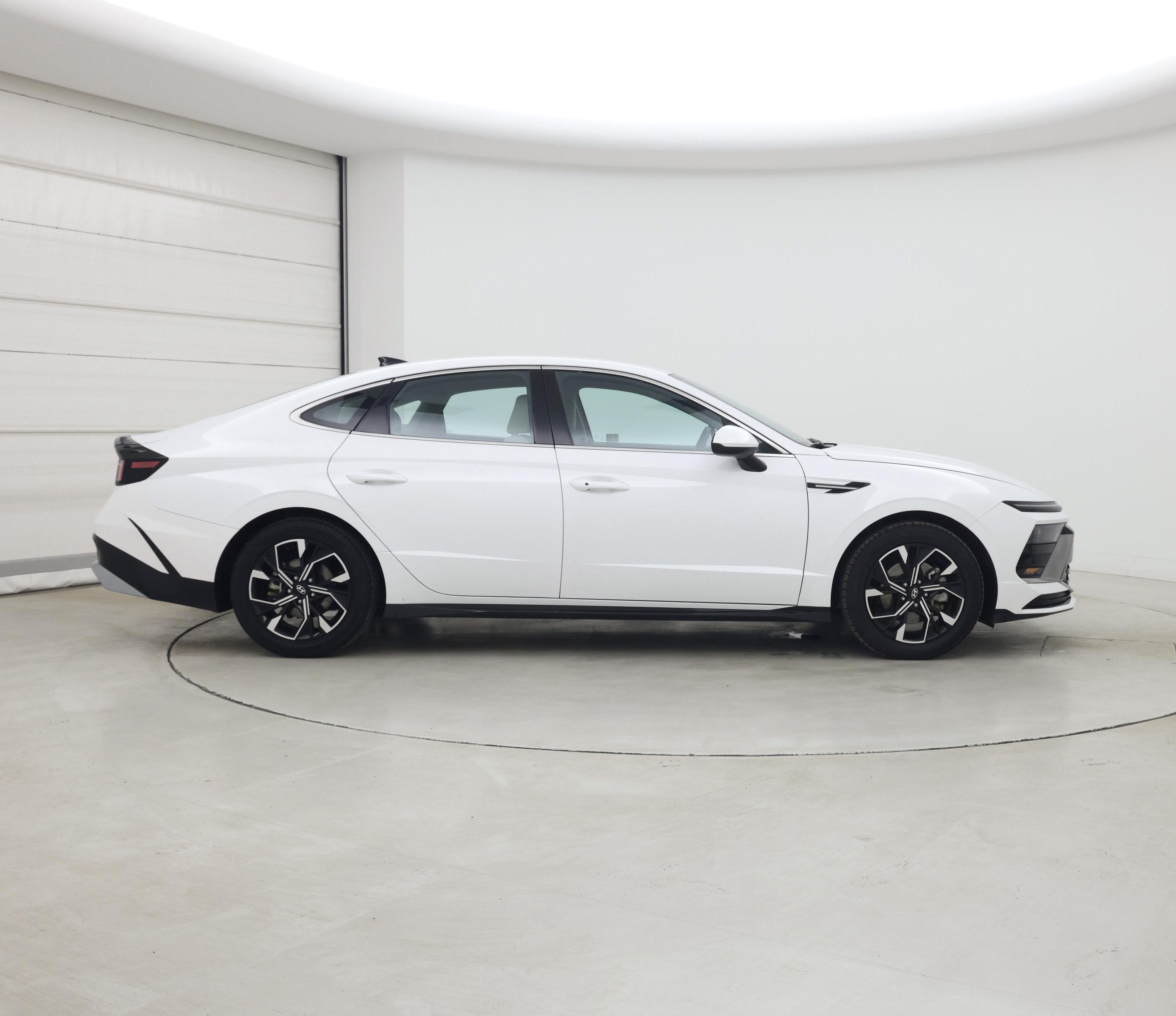 Thumbnail: 2024 Hyundai Sonata - 7