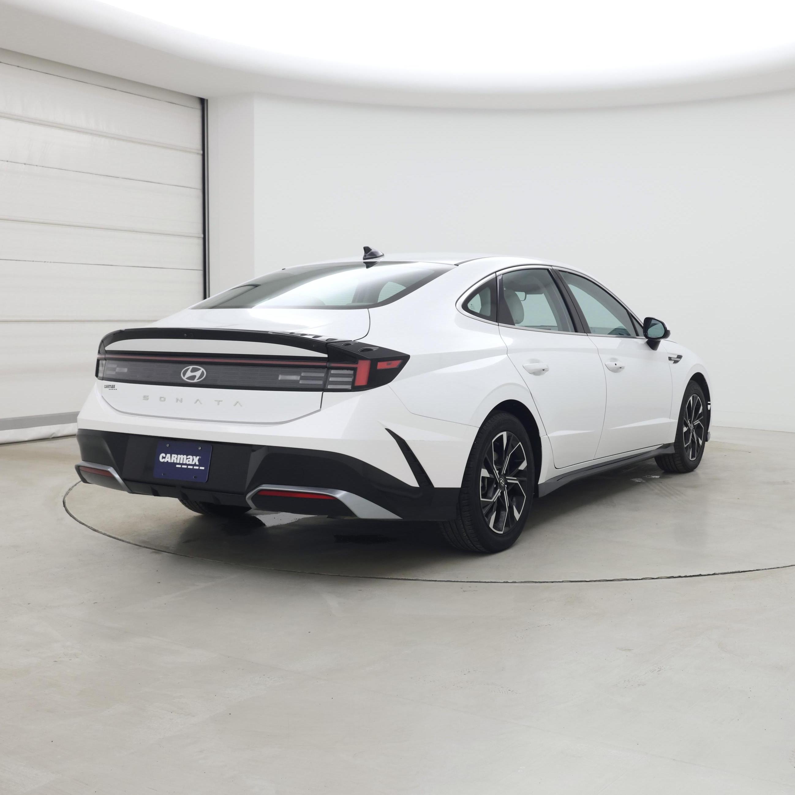 Thumbnail: 2024 Hyundai Sonata - 8