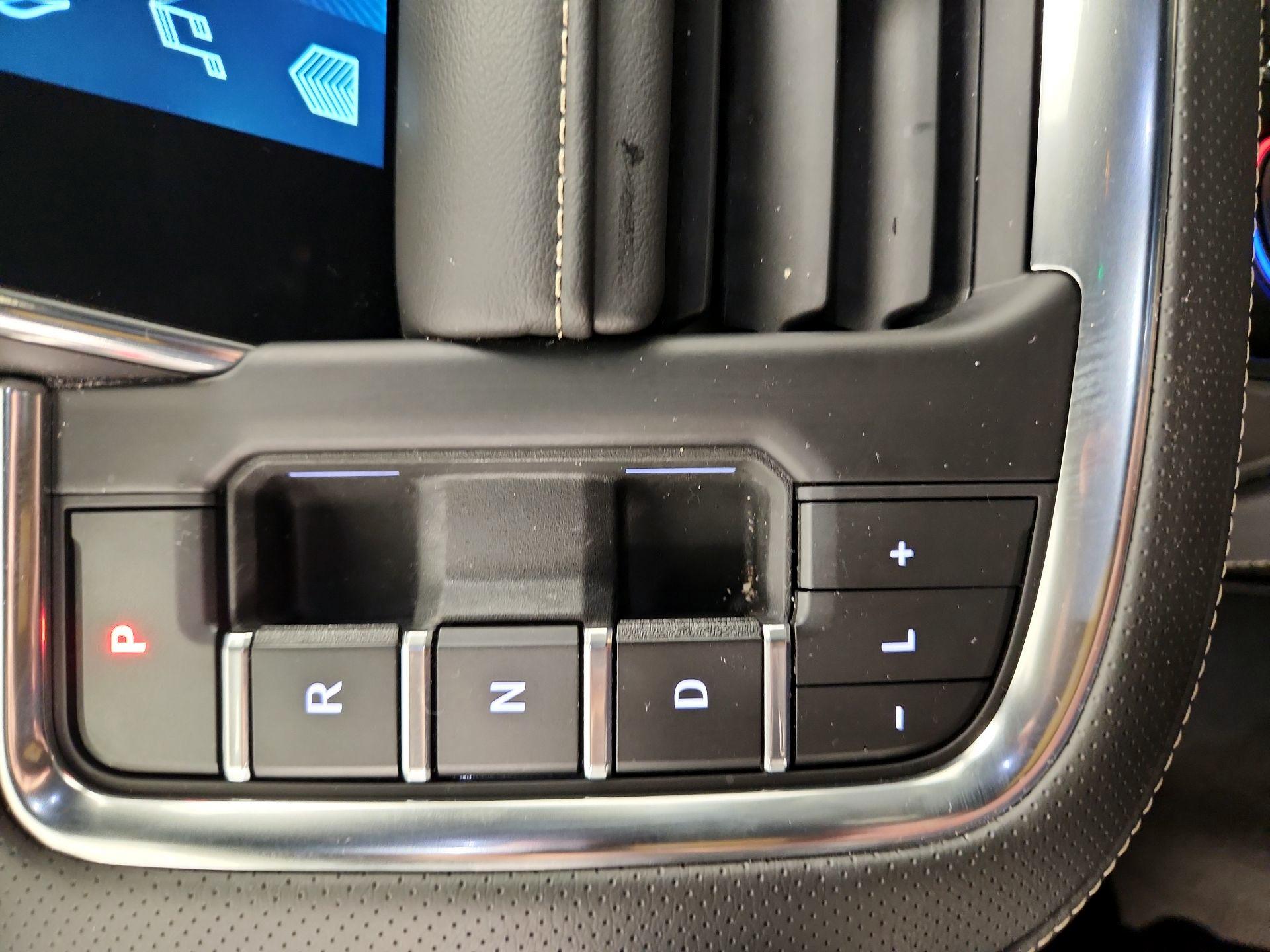 Thumbnail: 2023 Chevrolet Suburban - 18