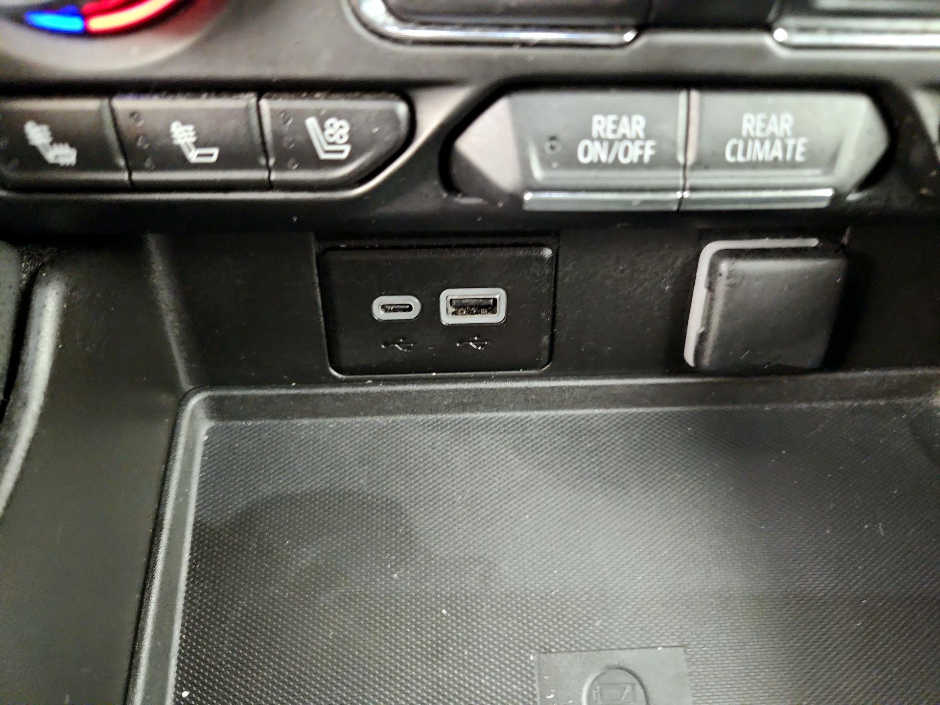 Thumbnail: 2023 Chevrolet Suburban - 19