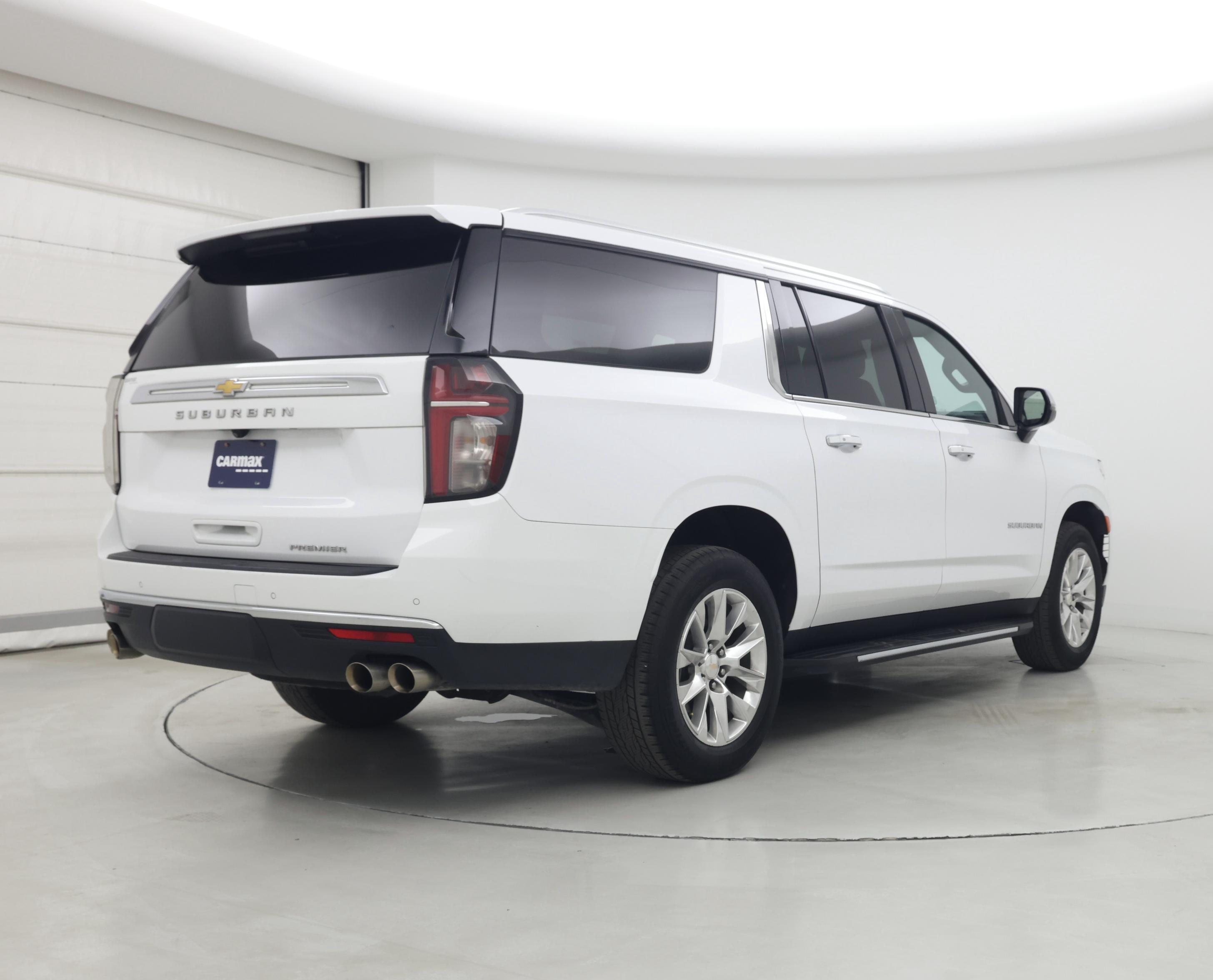 Thumbnail: 2023 Chevrolet Suburban - 8