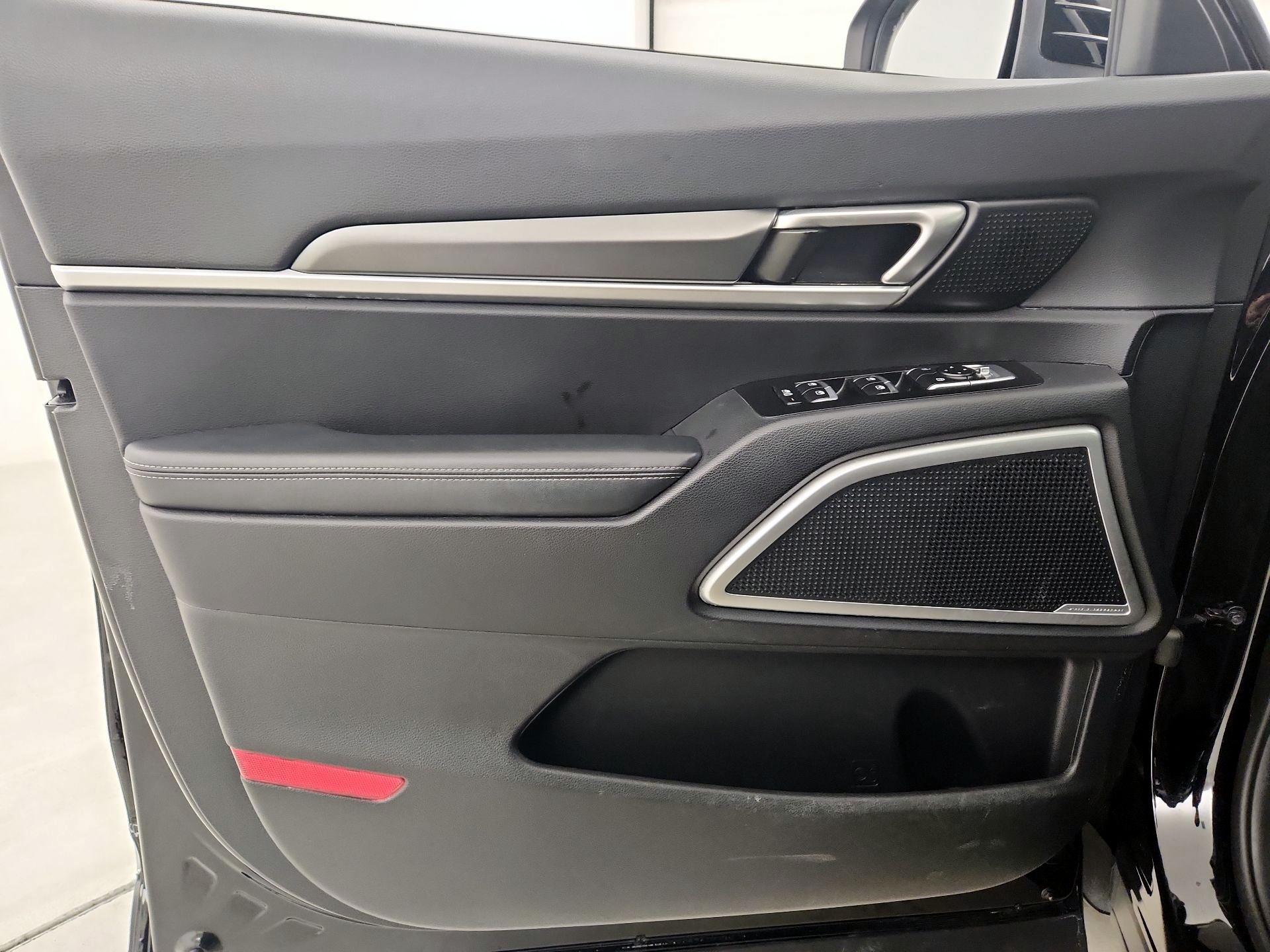 Thumbnail: 2022 Kia Telluride - 12