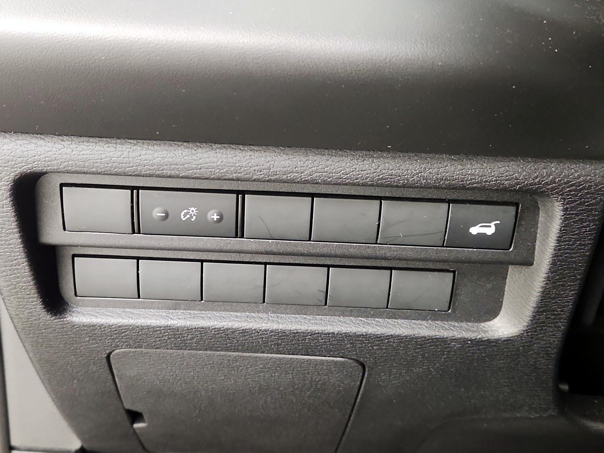 Thumbnail: 2025 Mitsubishi Outlander - 13