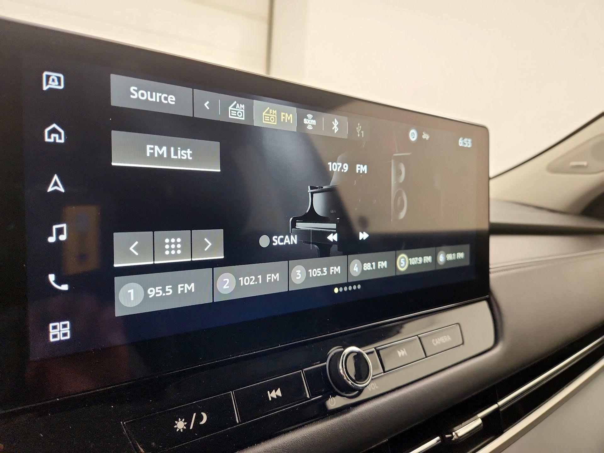 Thumbnail: 2025 Mitsubishi Outlander - 16