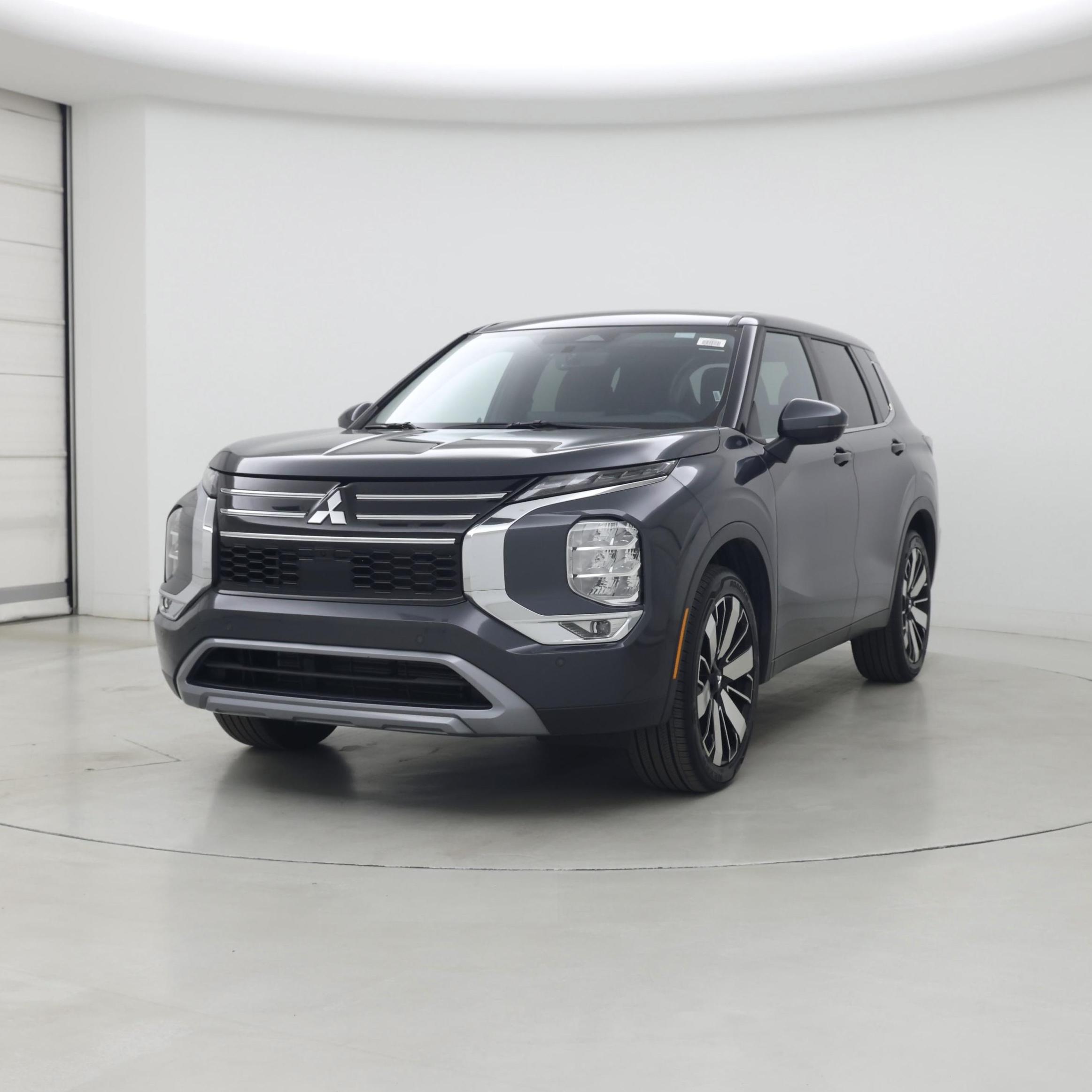 Thumbnail: 2025 Mitsubishi Outlander - 4