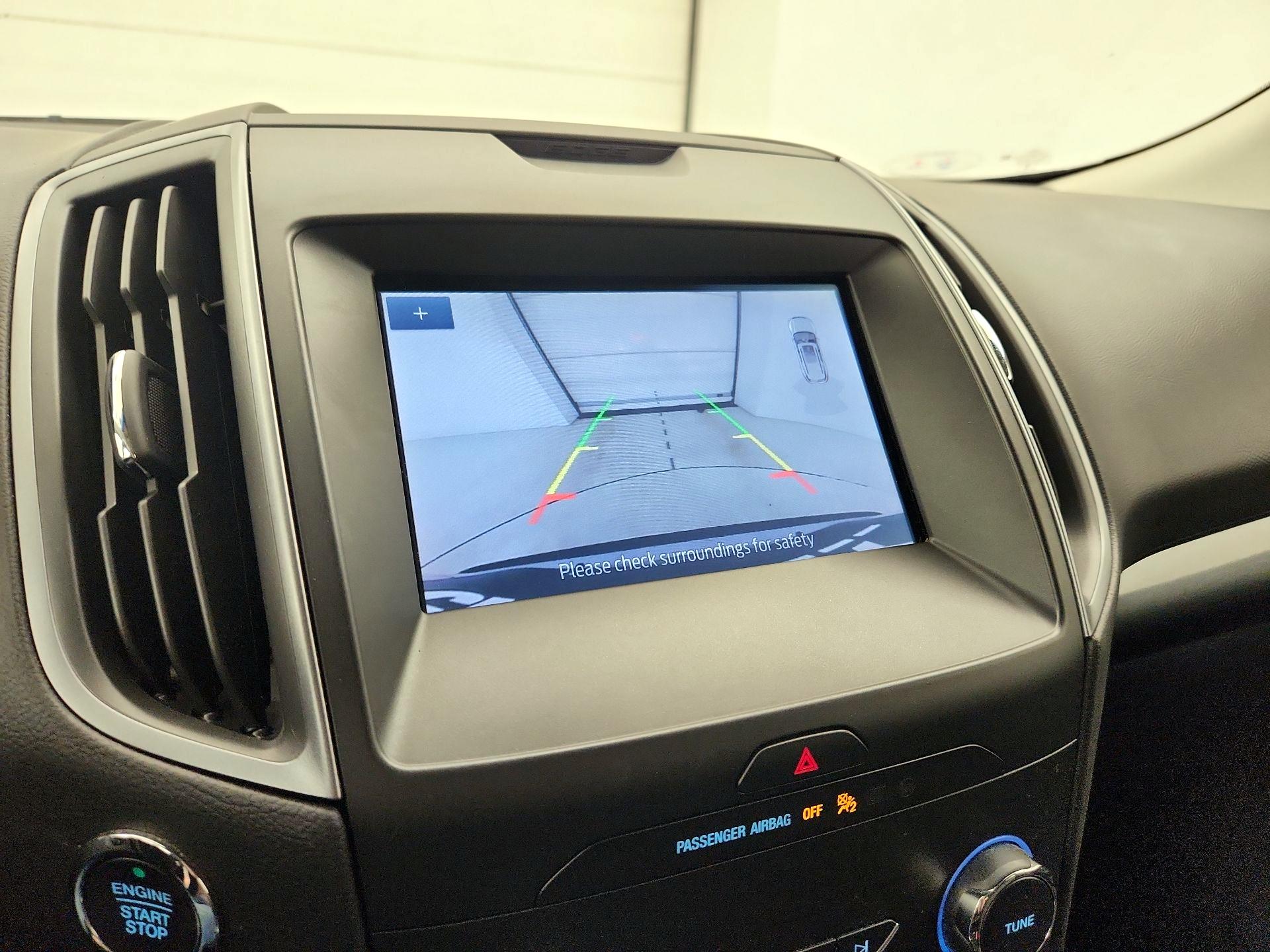 Thumbnail: 2020 Ford Edge - 14