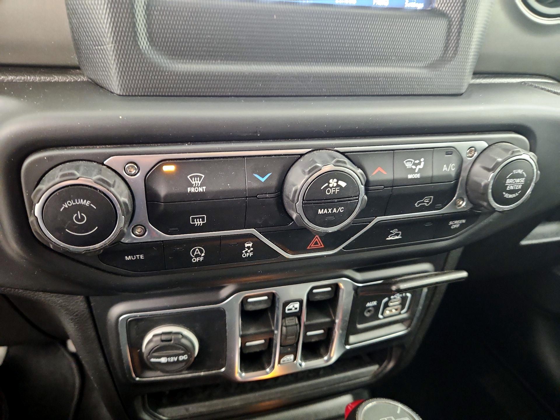 Thumbnail: 2022 Jeep Gladiator - 16