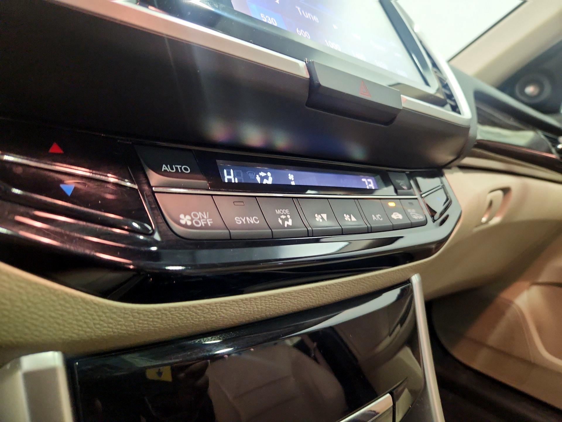 Thumbnail: 2017 Honda Accord - 16