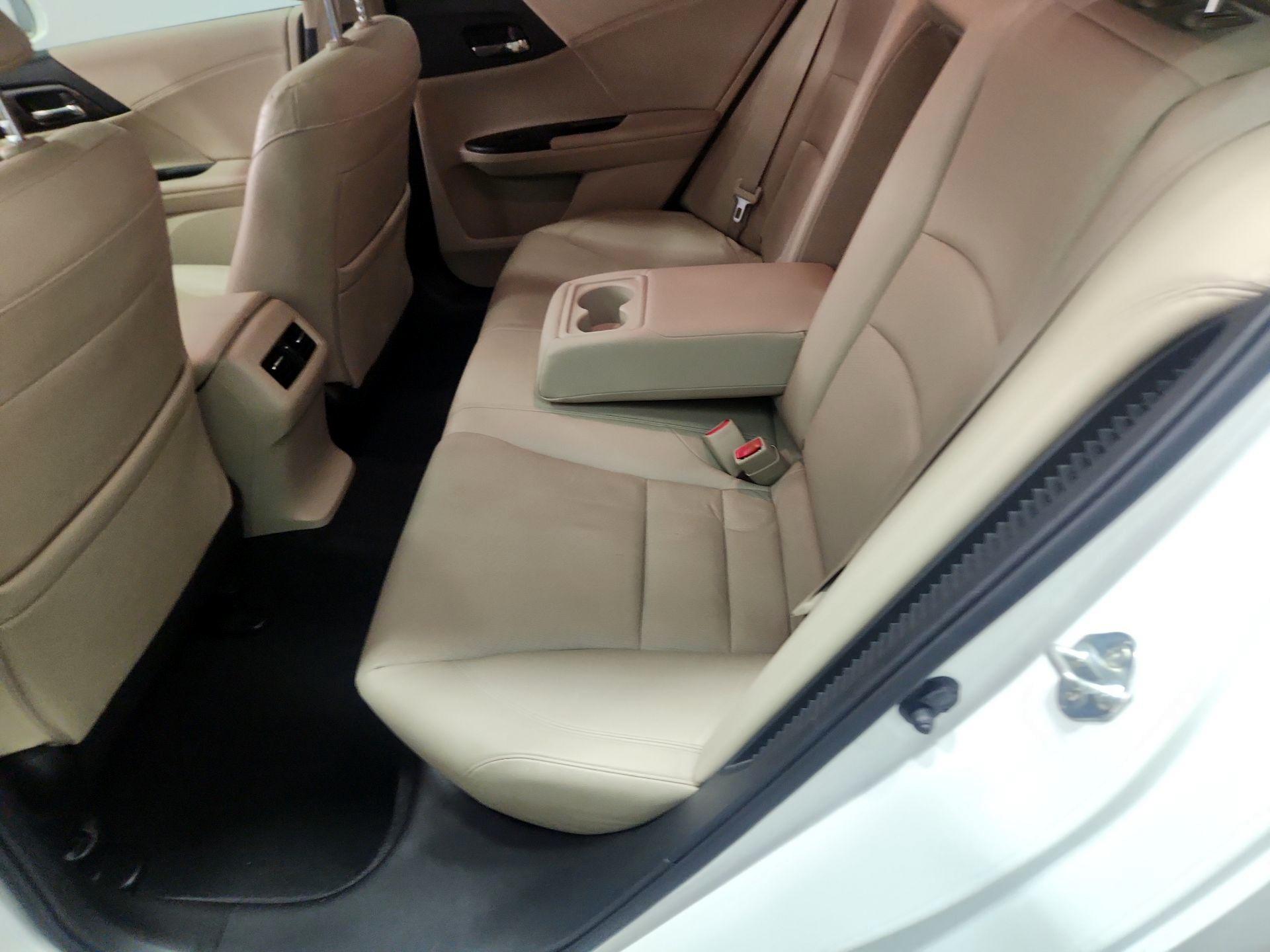 Thumbnail: 2017 Honda Accord - 19