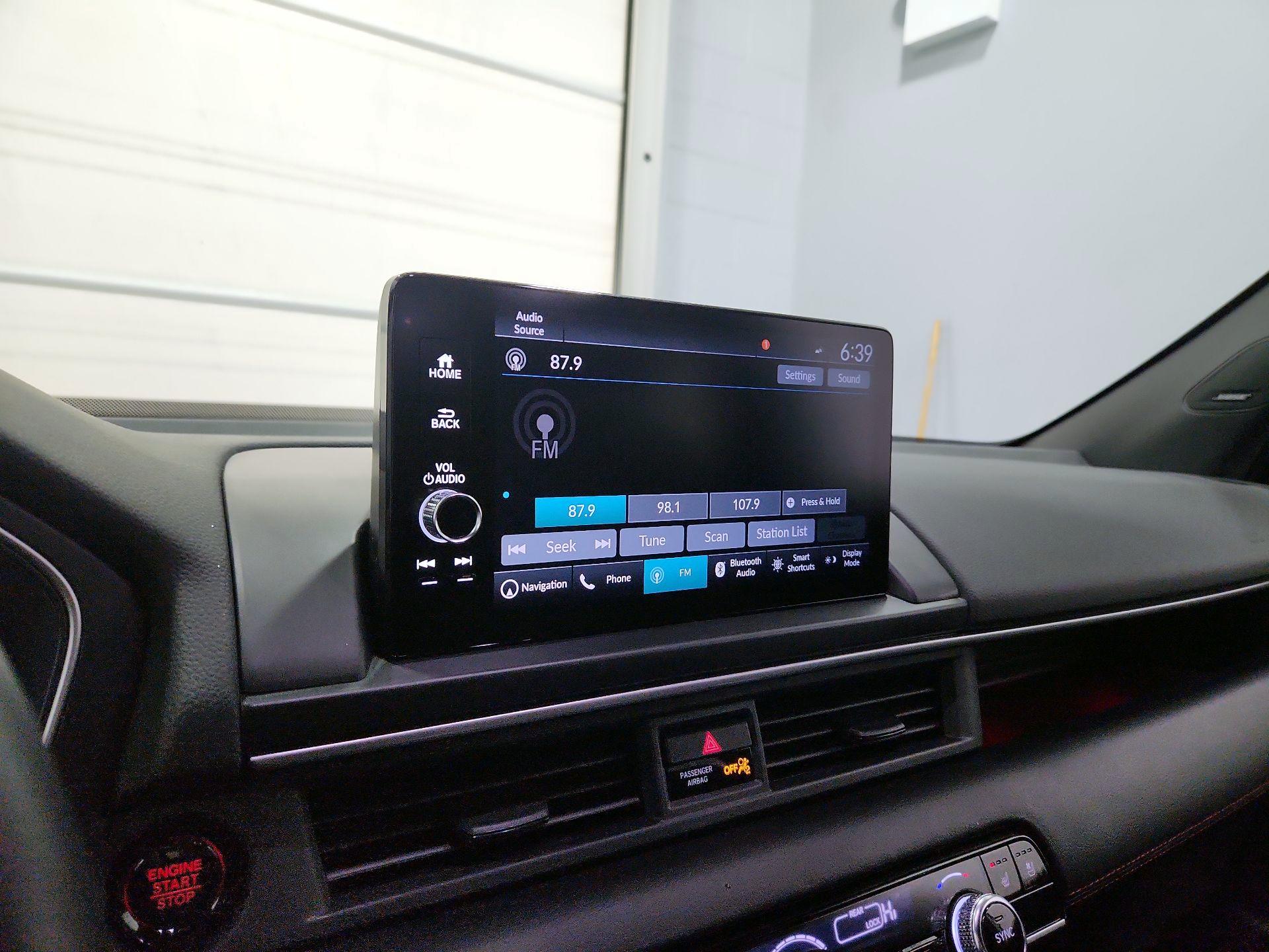 Thumbnail: 2025 Honda Pilot - 16