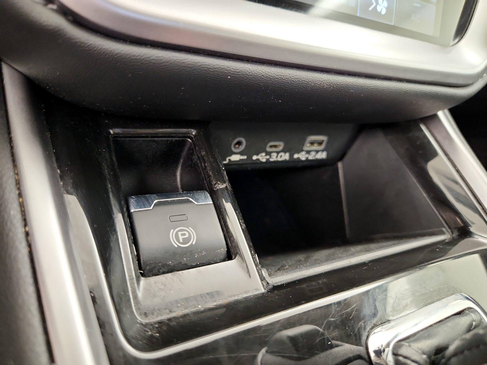 Thumbnail: 2023 Subaru Legacy - 18