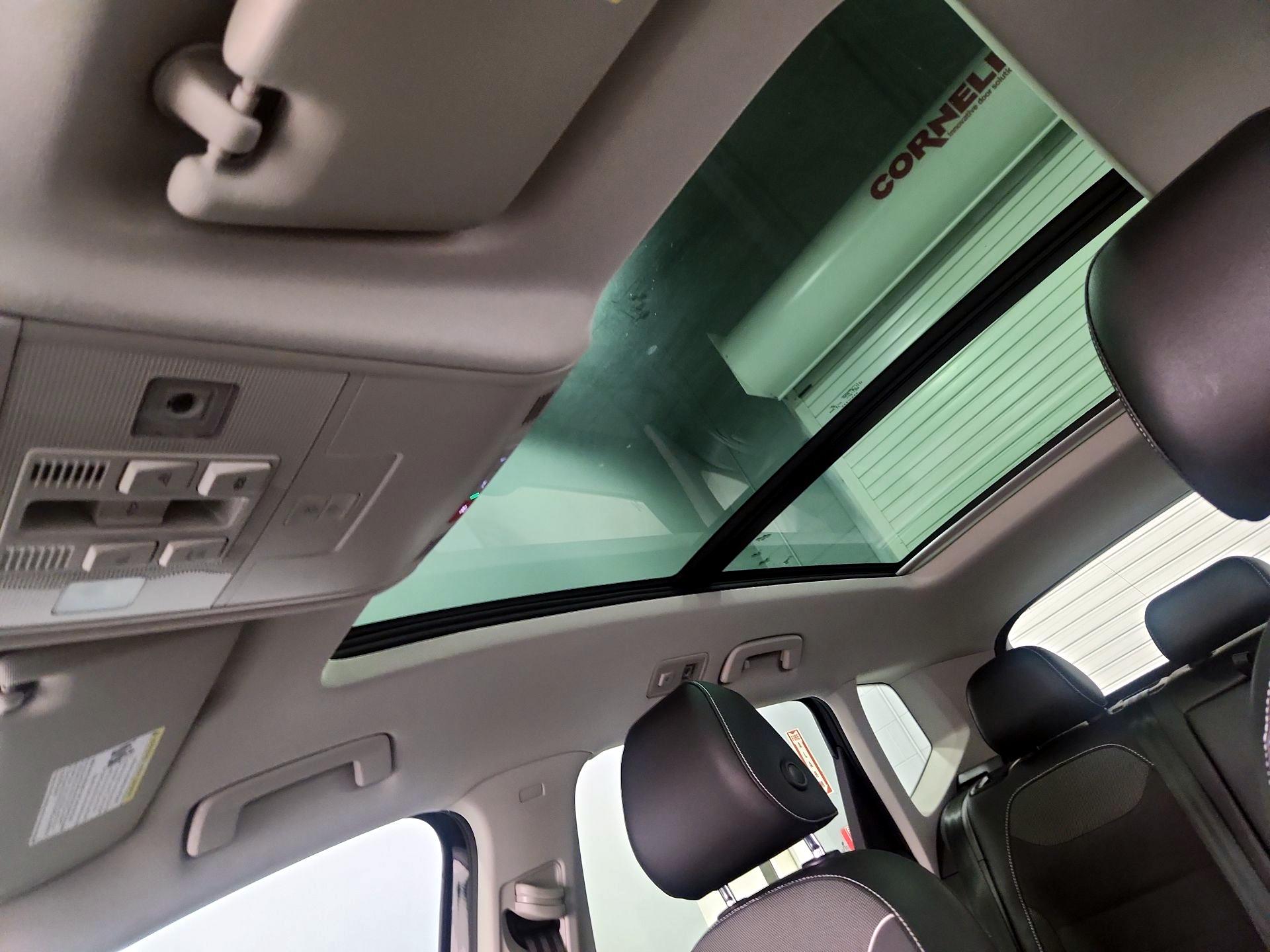 Thumbnail: 2023 Volkswagen Taos - 18