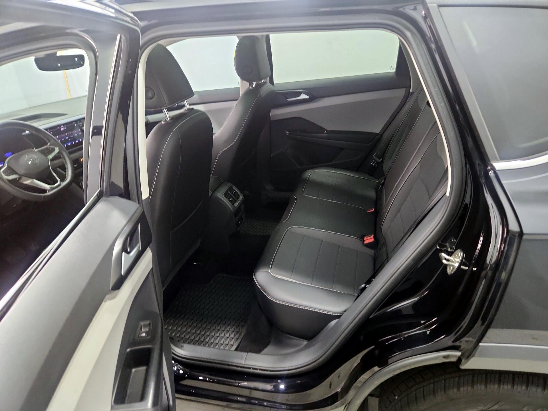 Thumbnail: 2023 Volkswagen Taos - 19