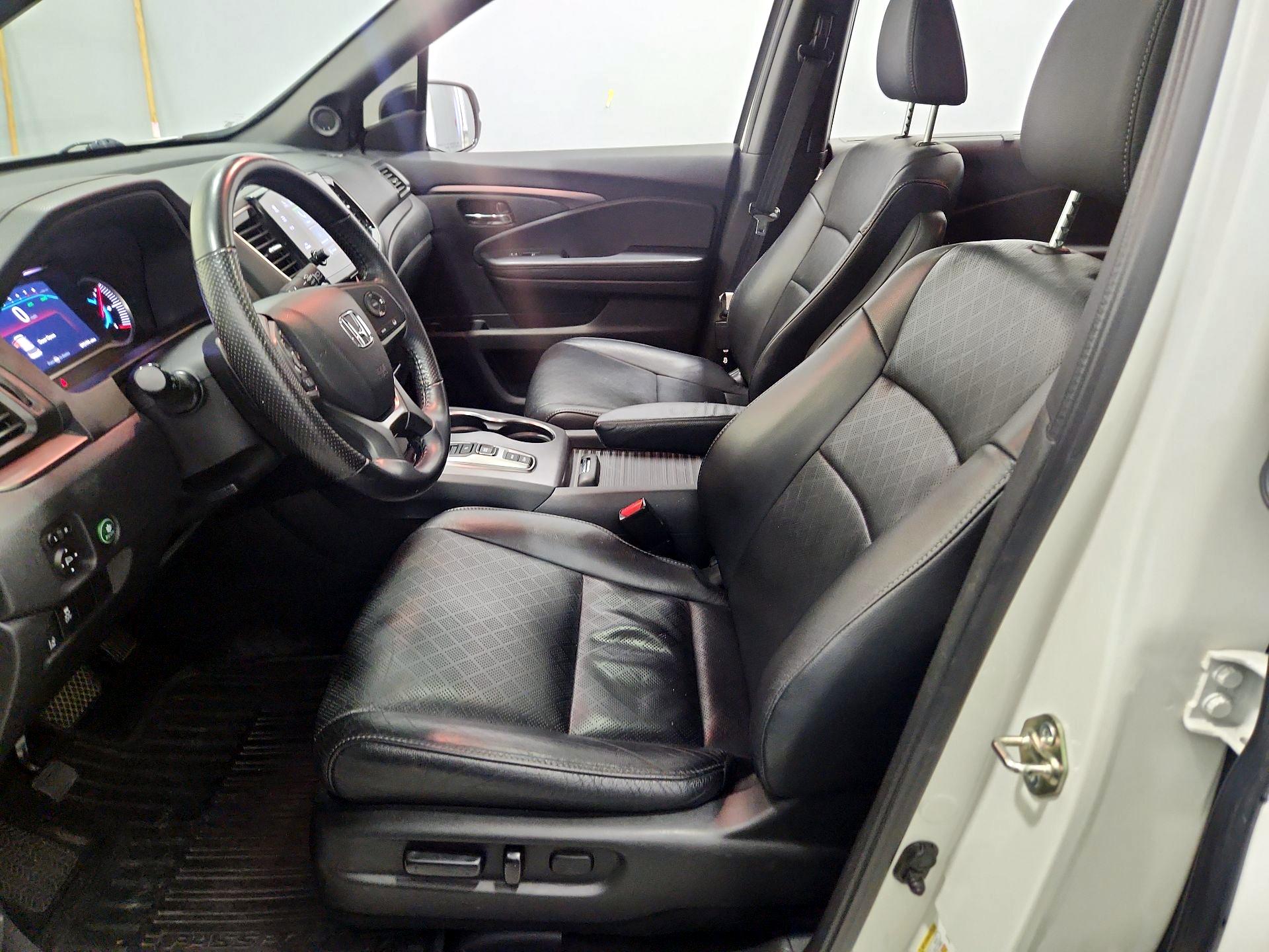 Thumbnail: 2019 Honda Passport - 11