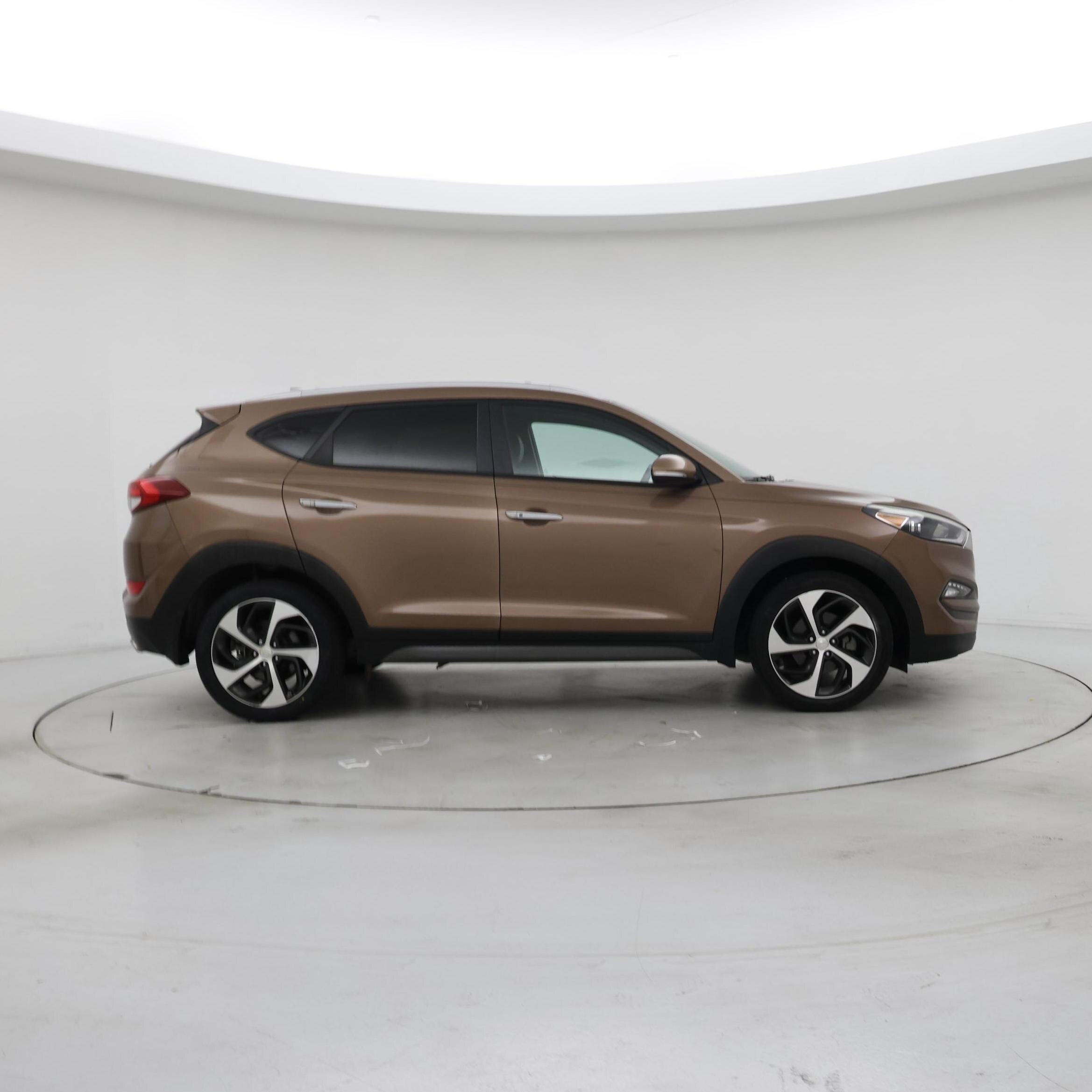 Thumbnail: 2016 Hyundai Tucson - 7