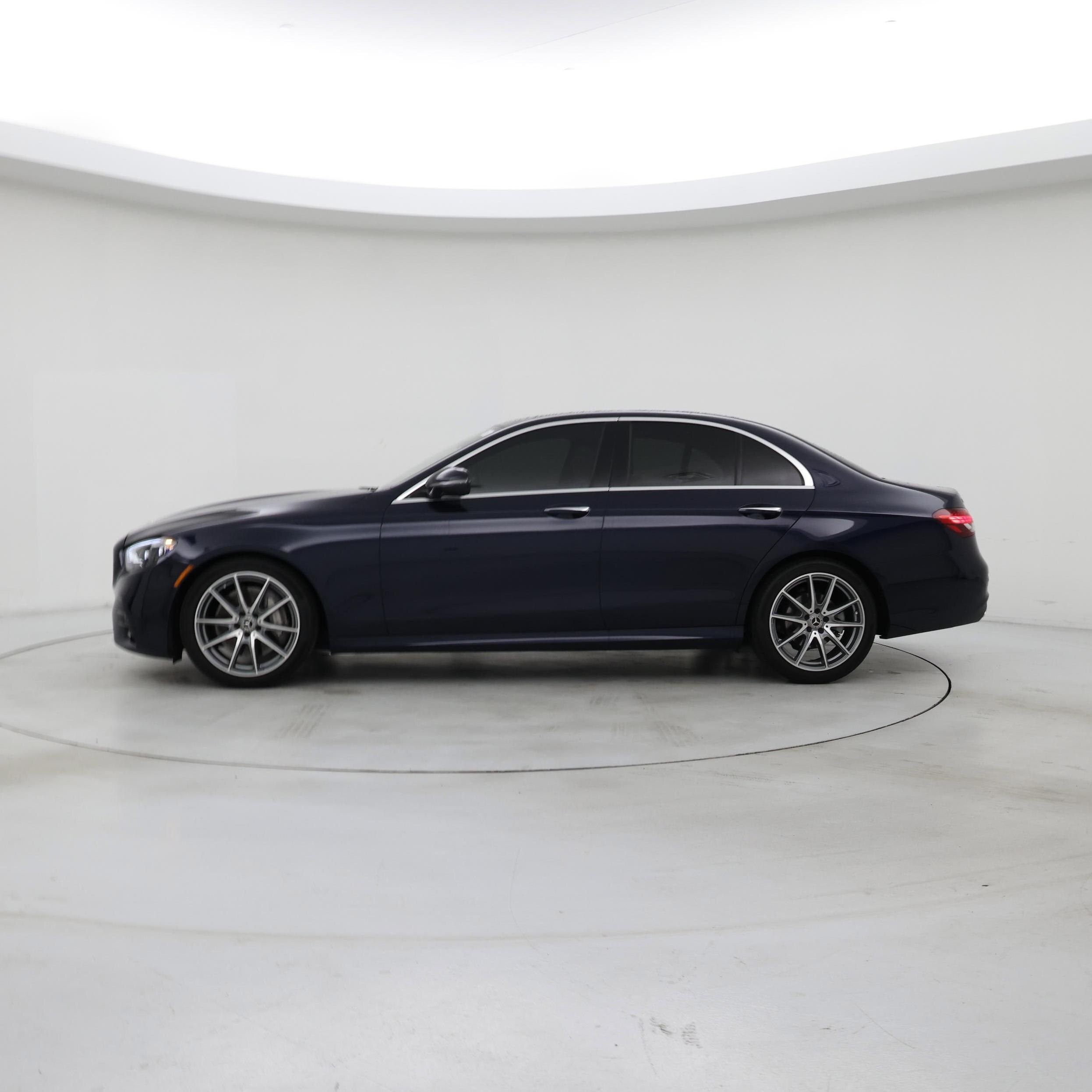 Thumbnail: 2021 Mercedes-Benz E-Class - 3