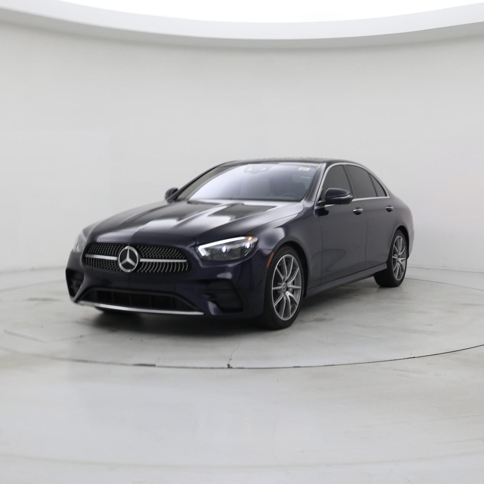 Thumbnail: 2021 Mercedes-Benz E-Class - 4