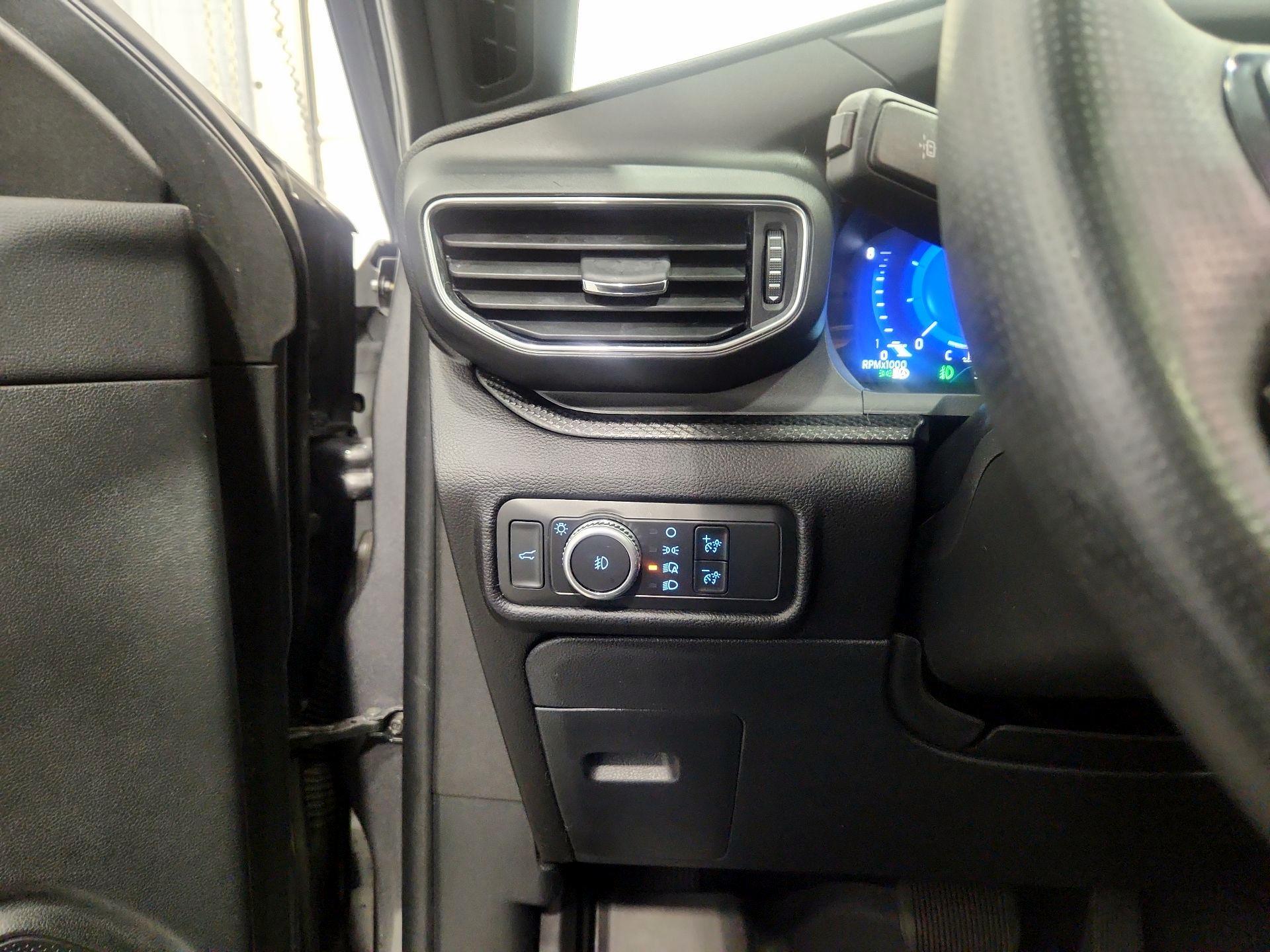 Thumbnail: 2021 Ford Explorer - 13