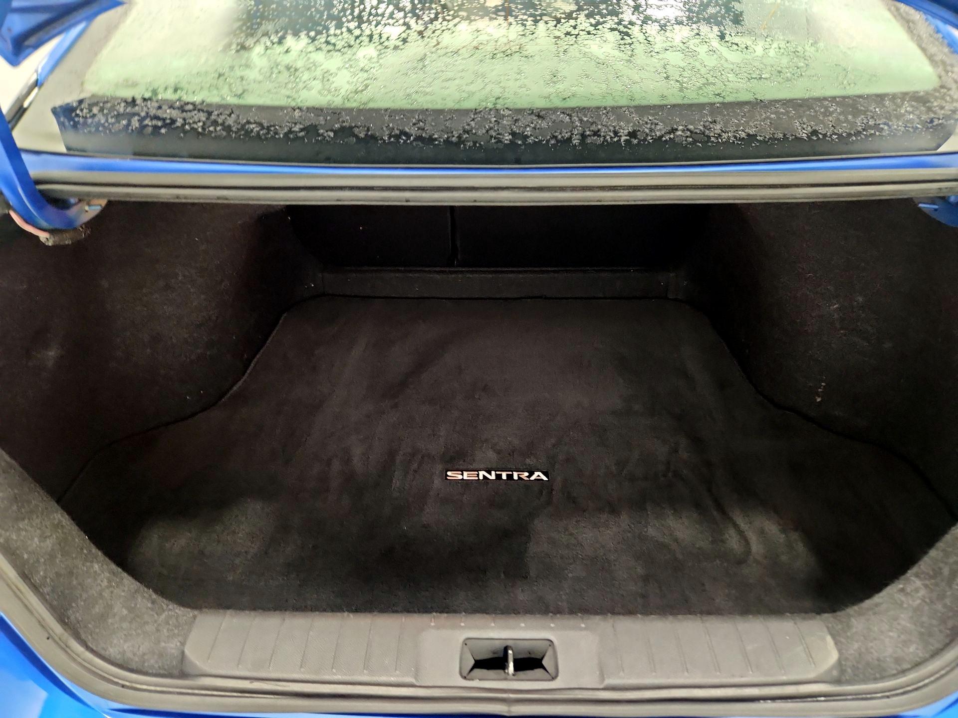 Thumbnail: 2021 Nissan Sentra - 20