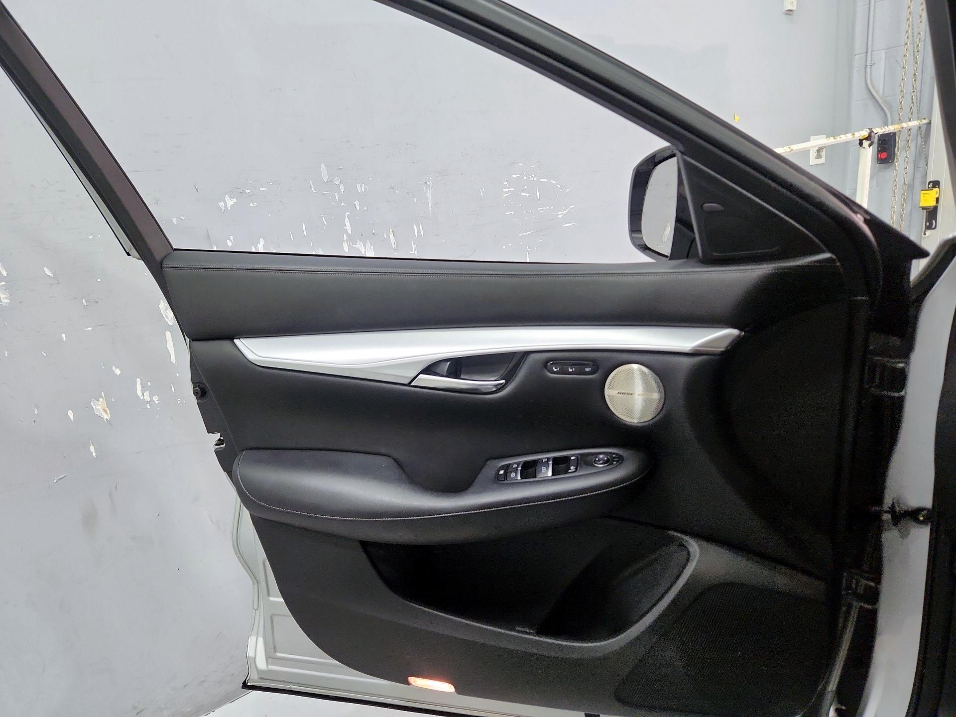 Thumbnail: 2019 INFINITI QX50 - 12
