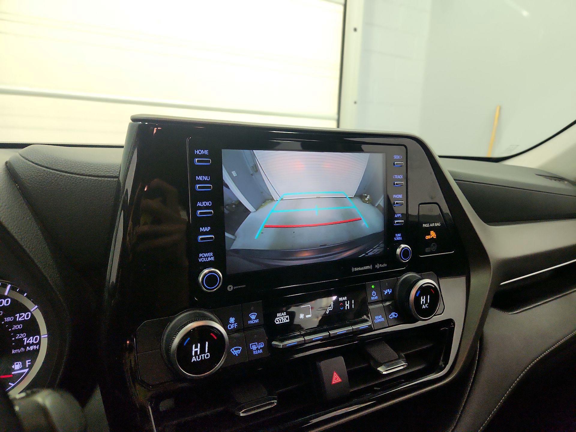 Thumbnail: 2021 Toyota Highlander - 14