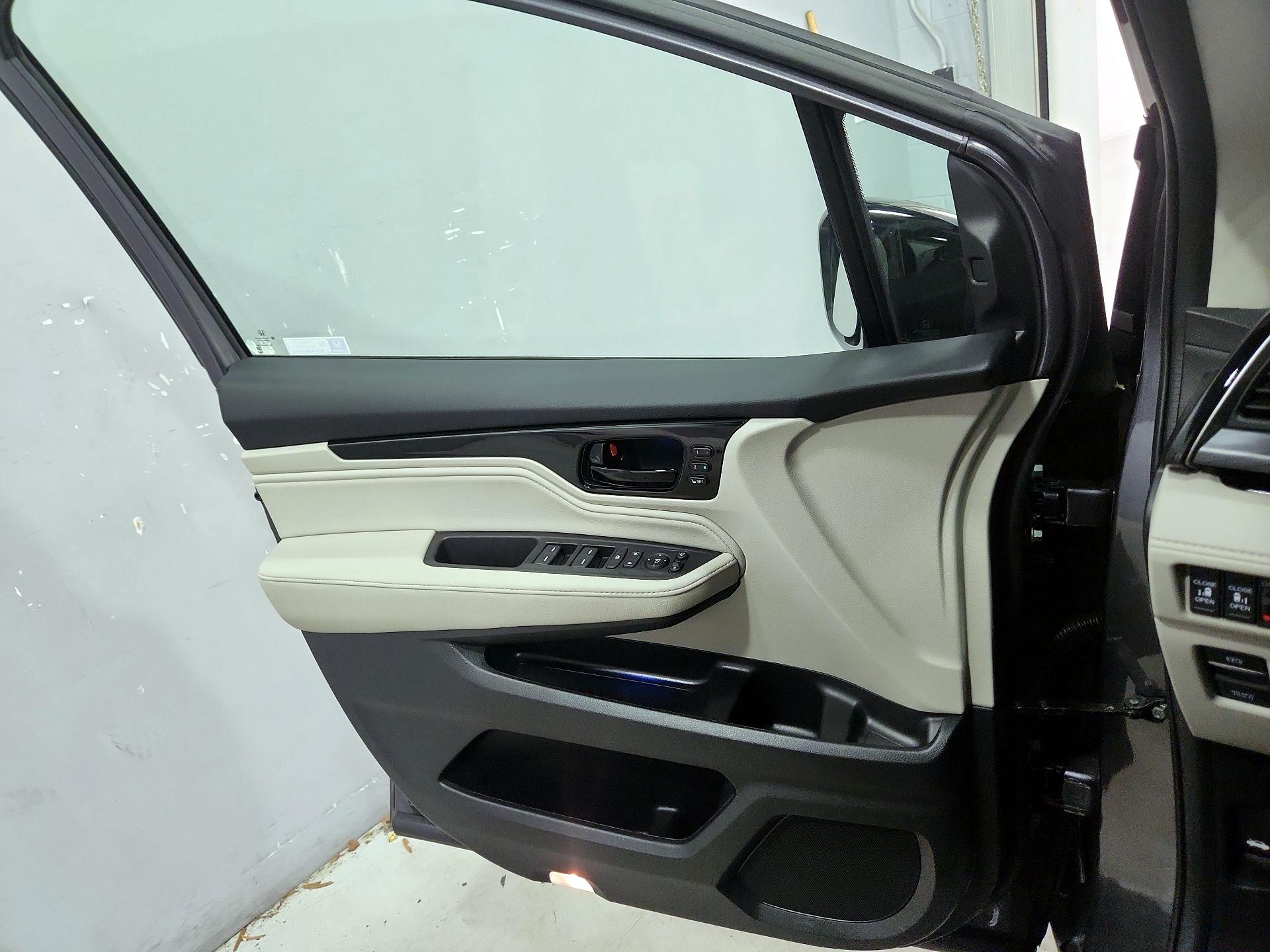 Thumbnail: 2026 Honda Odyssey - 12