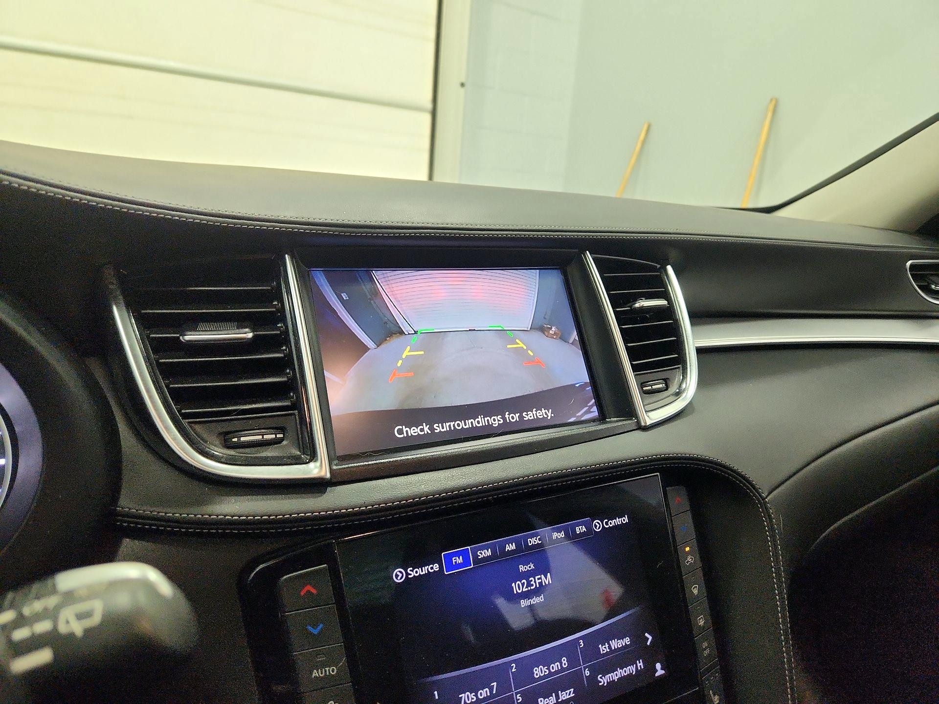 Thumbnail: 2019 INFINITI QX50 - 14