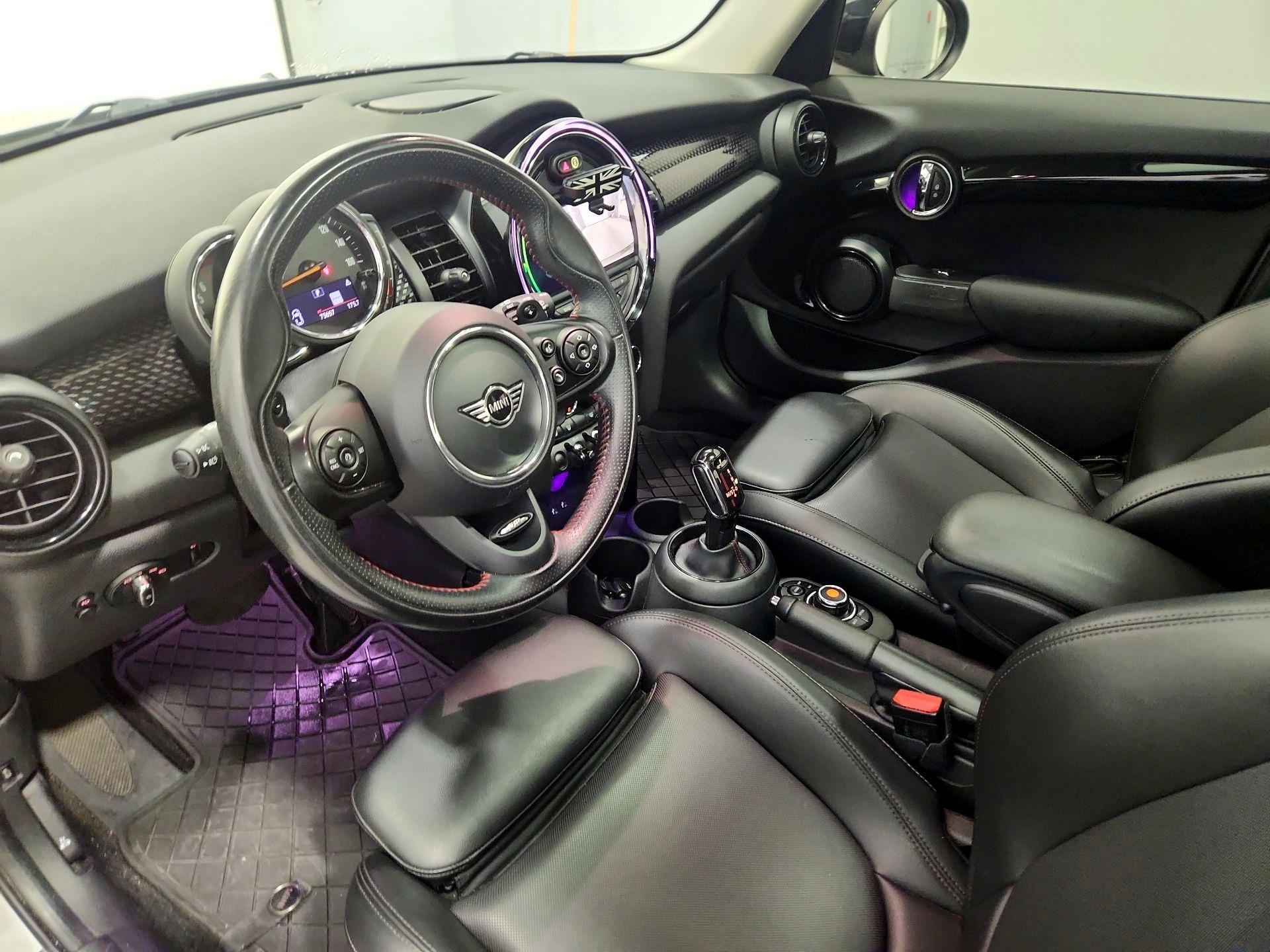 Thumbnail: 2020 MINI Cooper Hardtop - 11