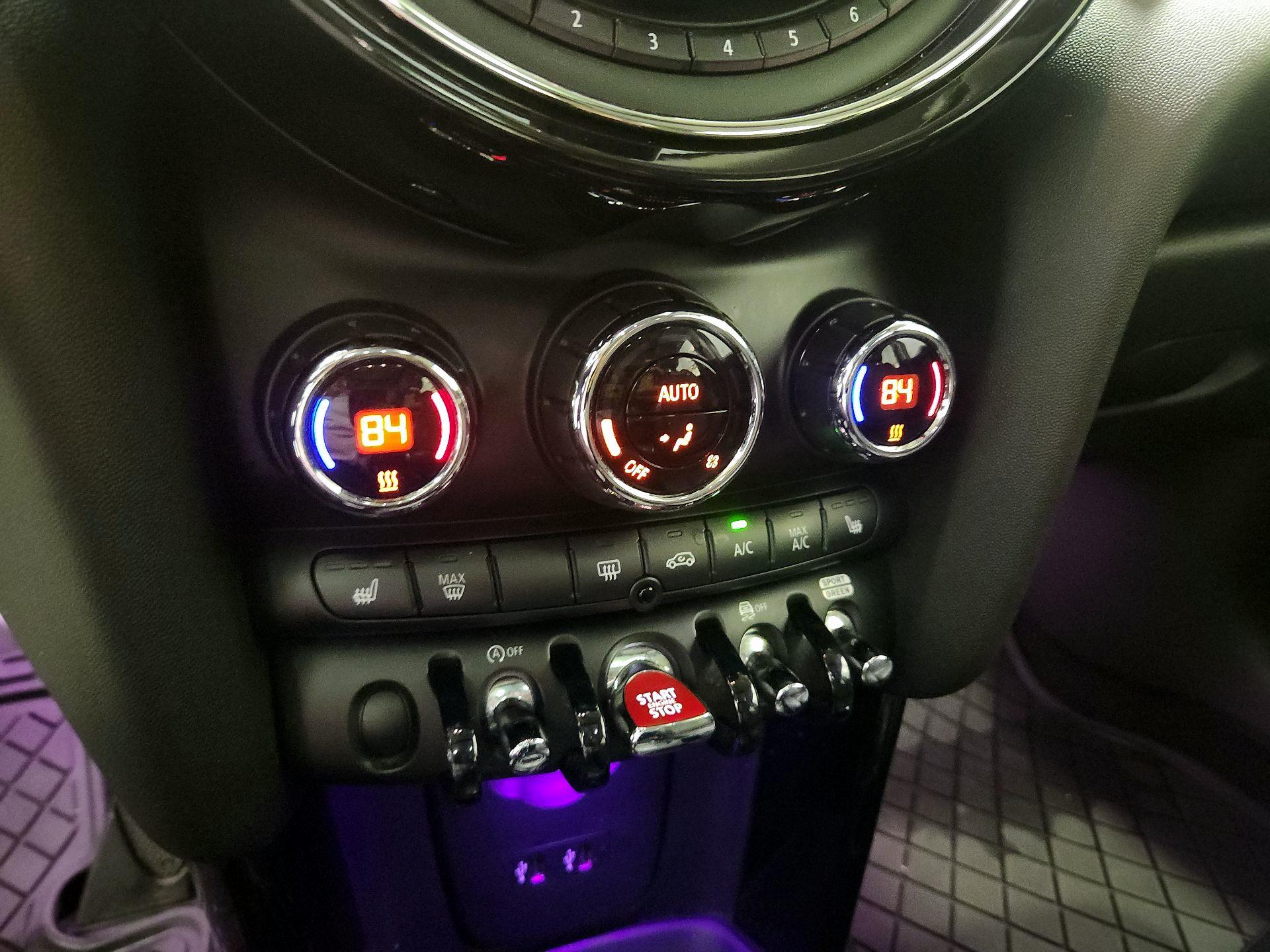 Thumbnail: 2020 MINI Cooper Hardtop - 16