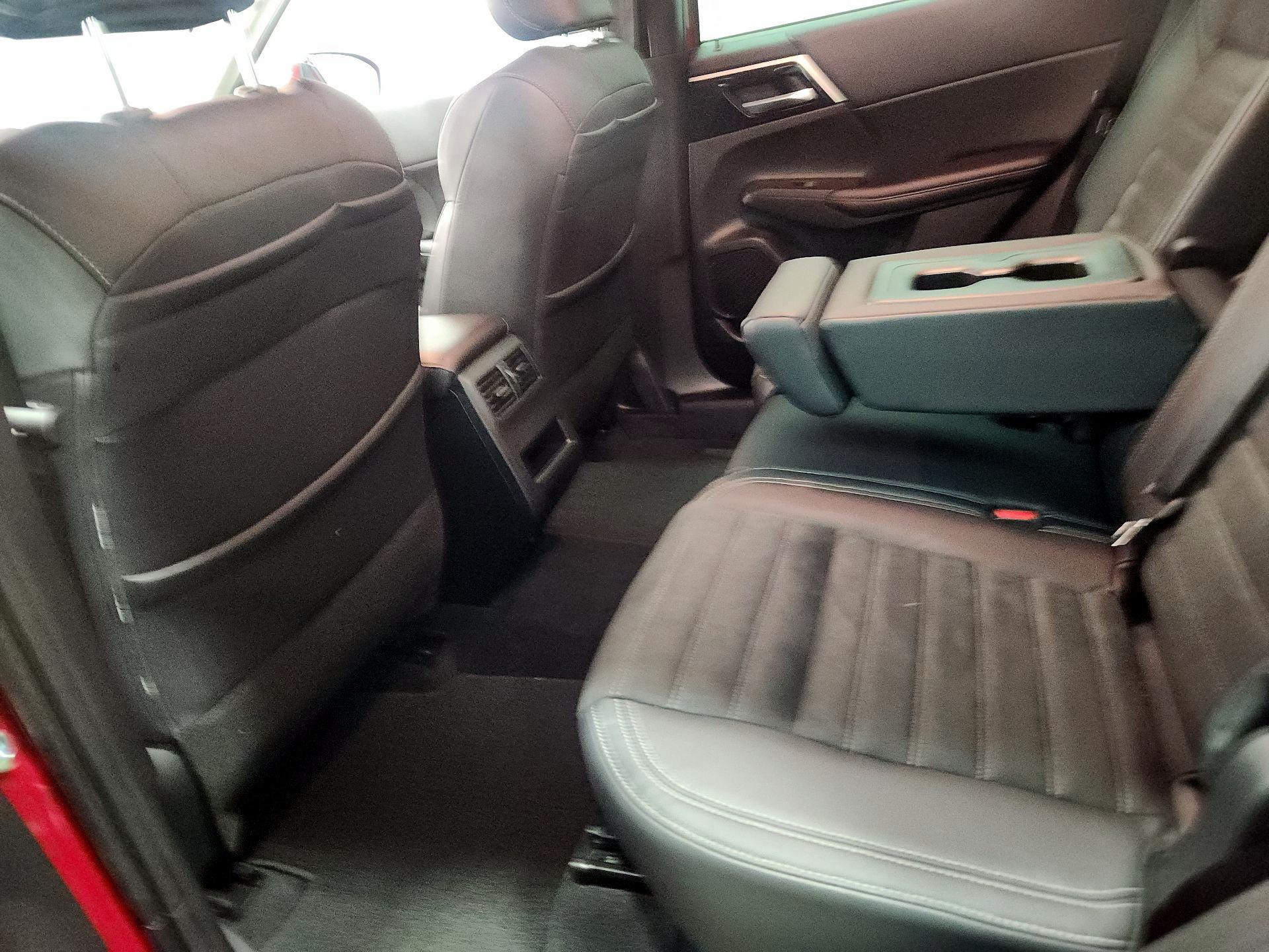 Thumbnail: 2023 Mitsubishi Outlander - 19